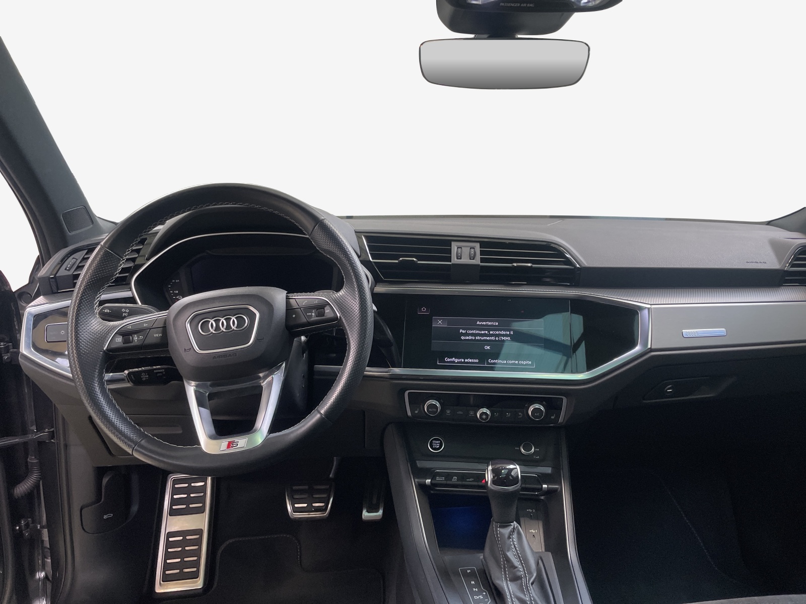 AUDI Q3 45 TFSI e S line Attraction S-tronic-image-9