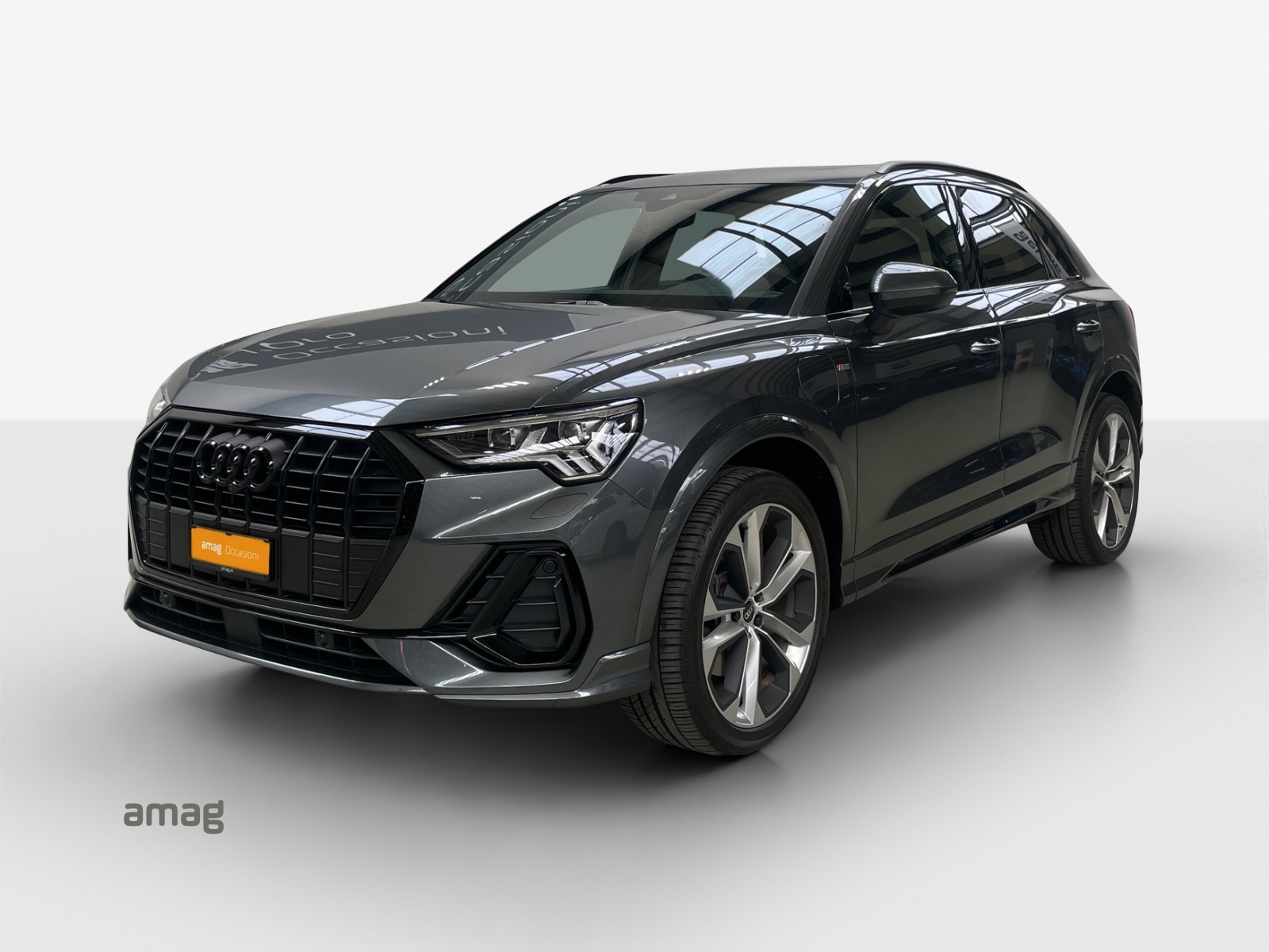 AUDI Q3 45 TFSI e S line Attraction S-tronic-image-0