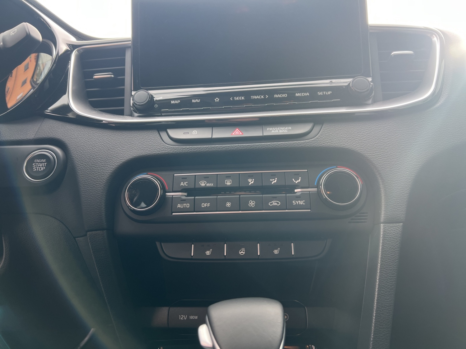 KIA Ceed SW 1.5 T-GDi Power-image-11