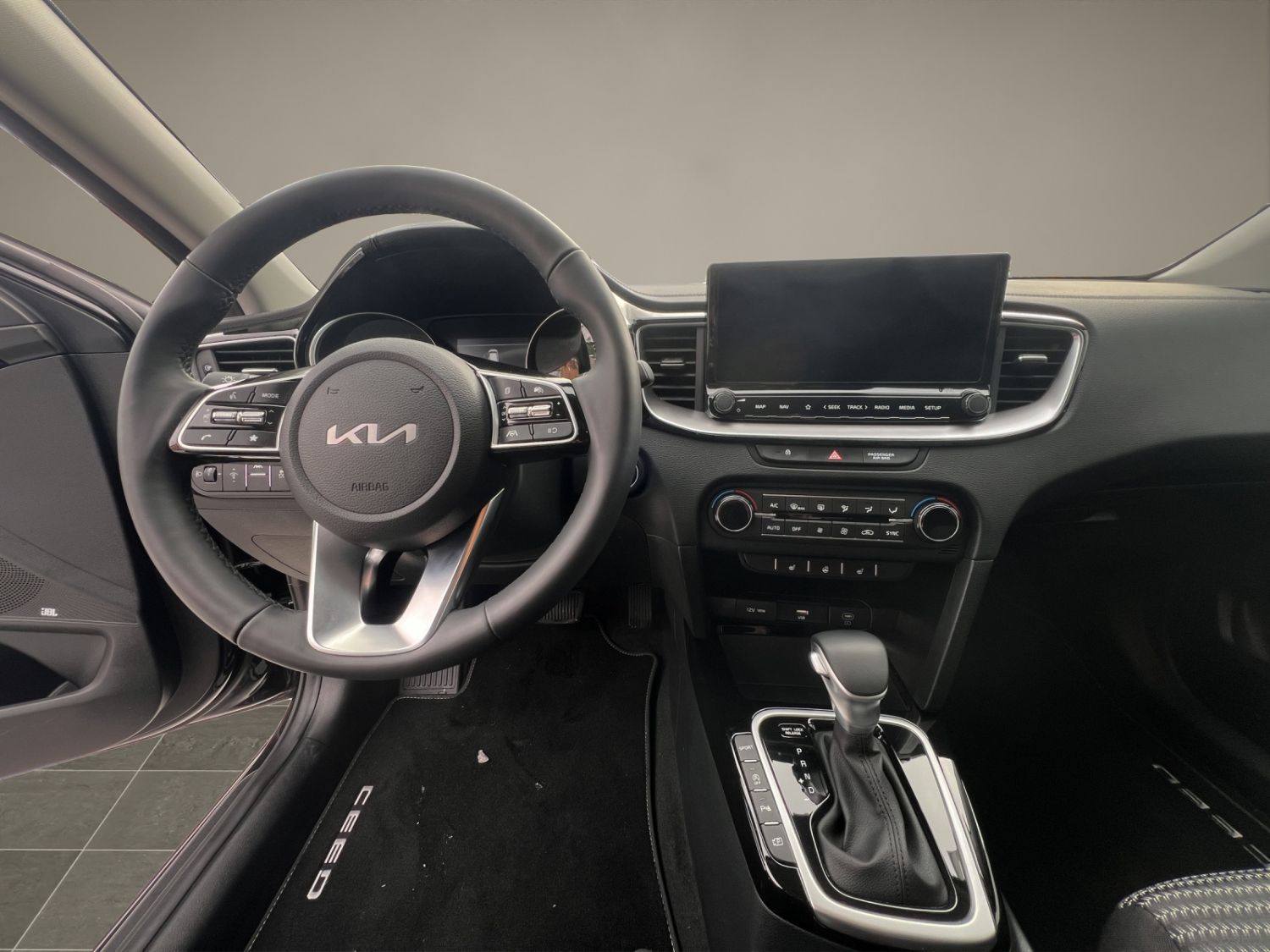KIA Ceed SW 1.5 T-GDi Power-image-9