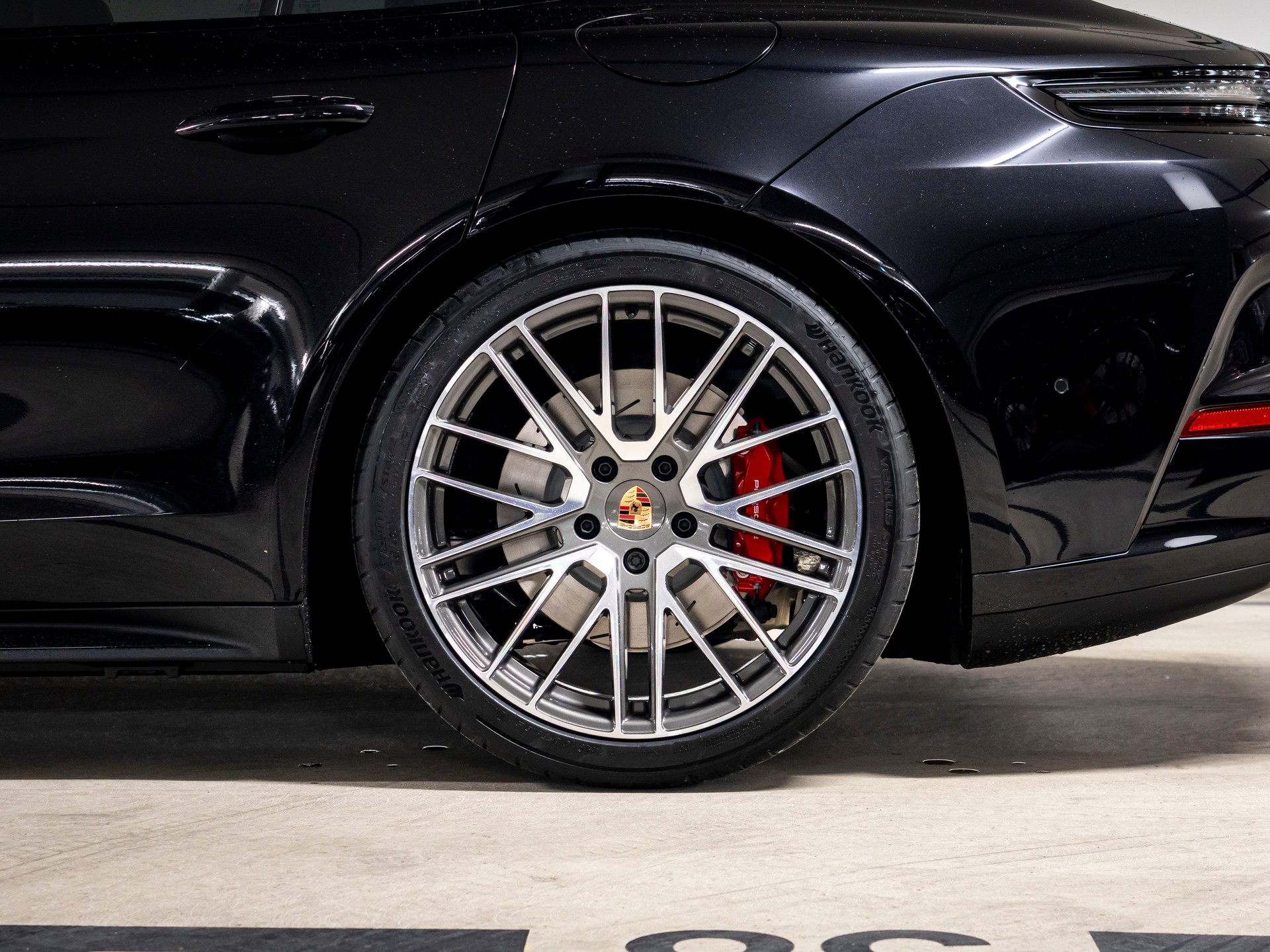 PORSCHE Panamera 4S E-Hybrid PDK-image-8