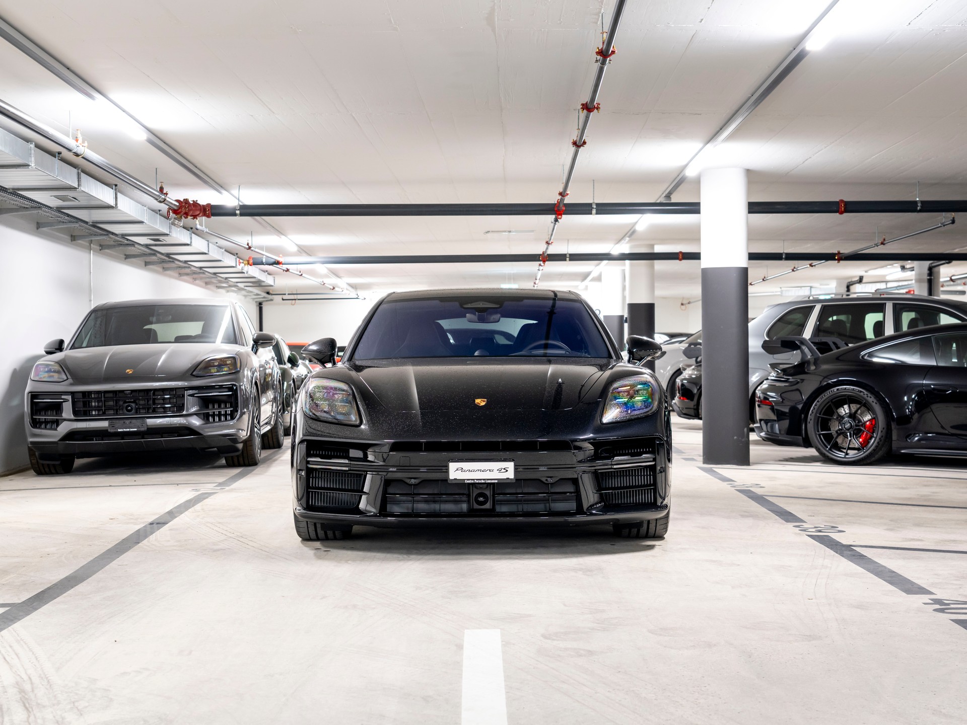 PORSCHE Panamera 4S E-Hybrid PDK-showroom-element-3