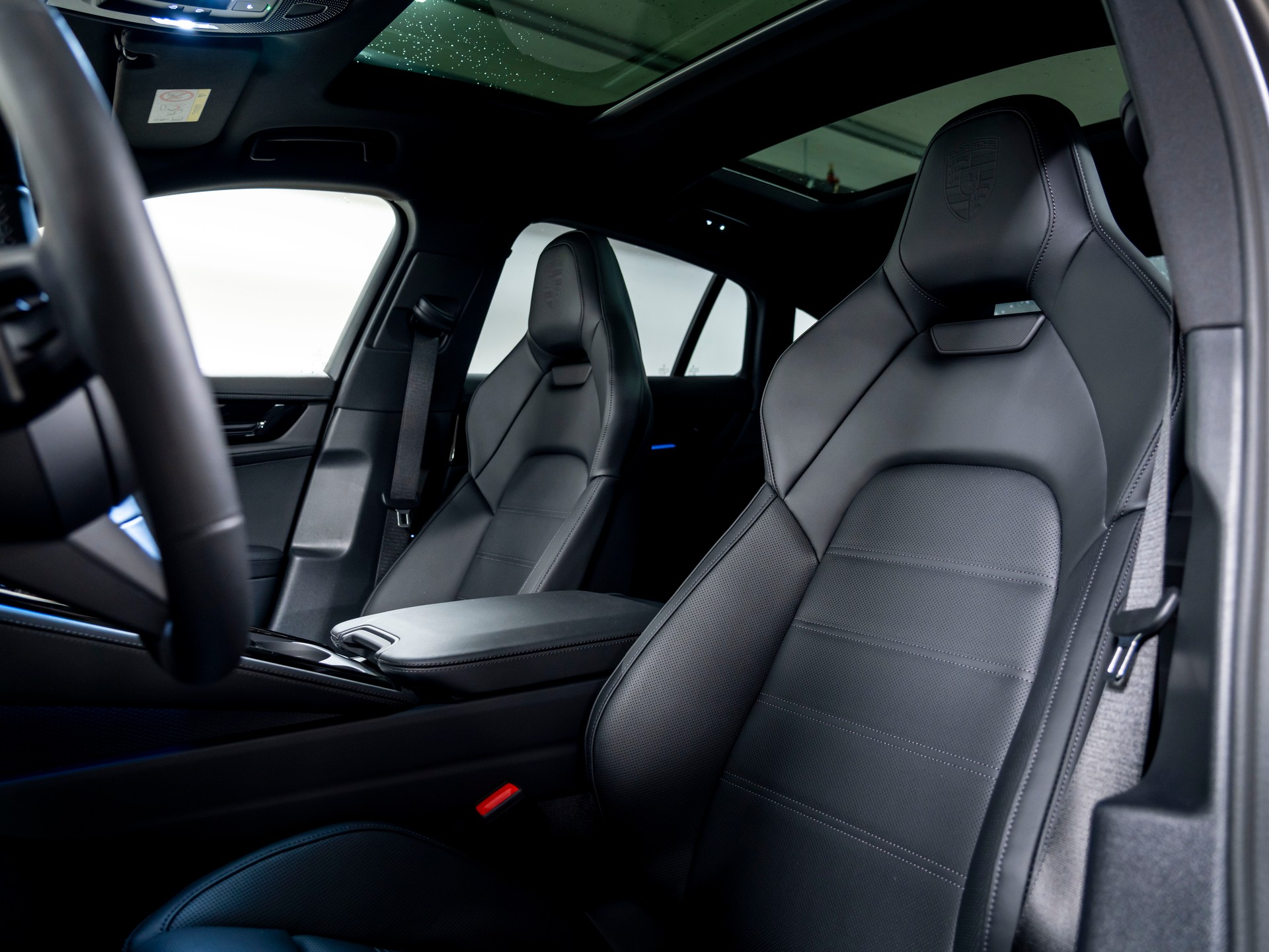 PORSCHE Panamera 4S E-Hybrid PDK-image-15