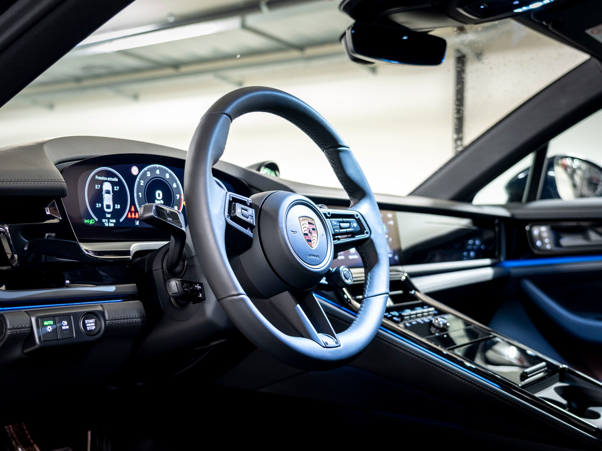 PORSCHE Panamera 4S E-Hybrid PDK-image-13