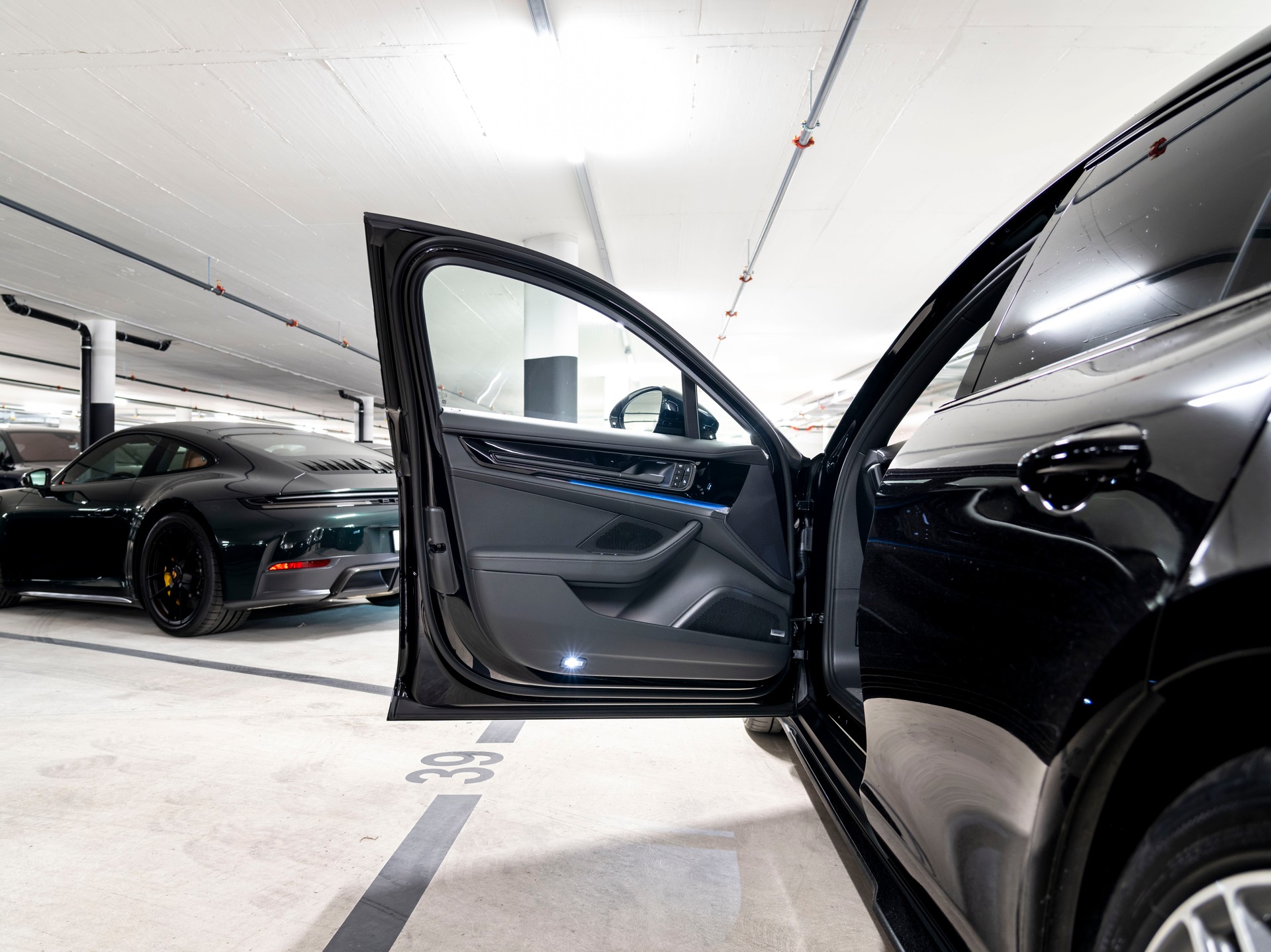 PORSCHE Panamera 4S E-Hybrid PDK-image-21