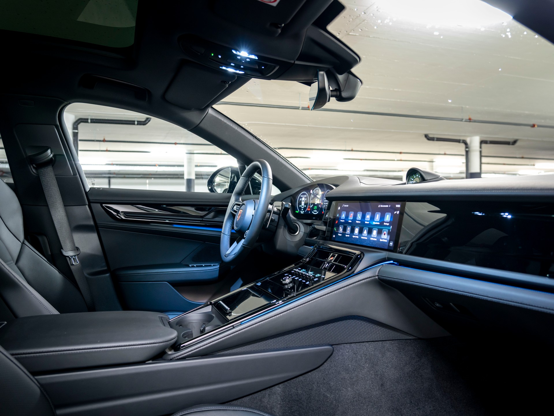 PORSCHE Panamera 4S E-Hybrid PDK-image-24