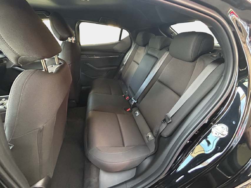 MAZDA 3 2.0/186 Exclusive-Line 4x4-image-10