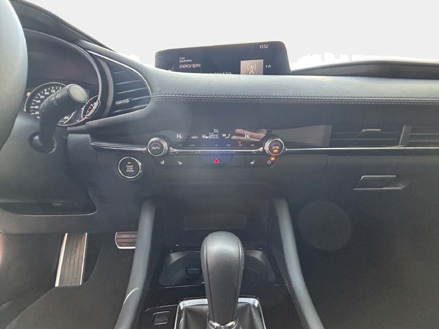 MAZDA 3 2.0/186 Exclusive-Line 4x4-image-13