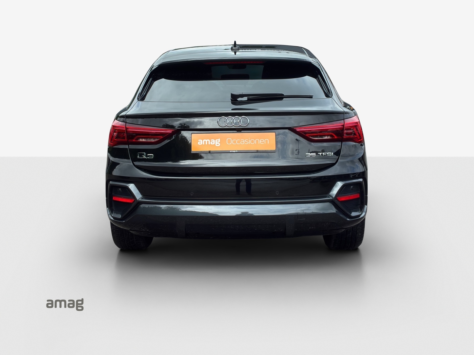 AUDI Q3 Sportback 35 TFSI Attraction S-tronic-image-3