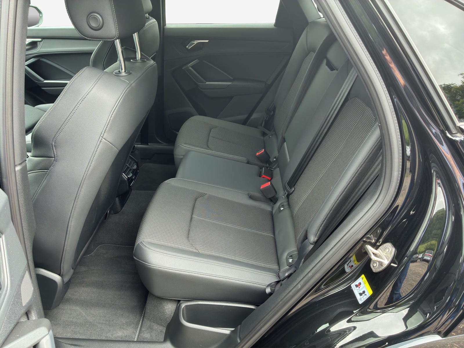 AUDI Q3 Sportback 35 TFSI Attraction S-tronic-image-11