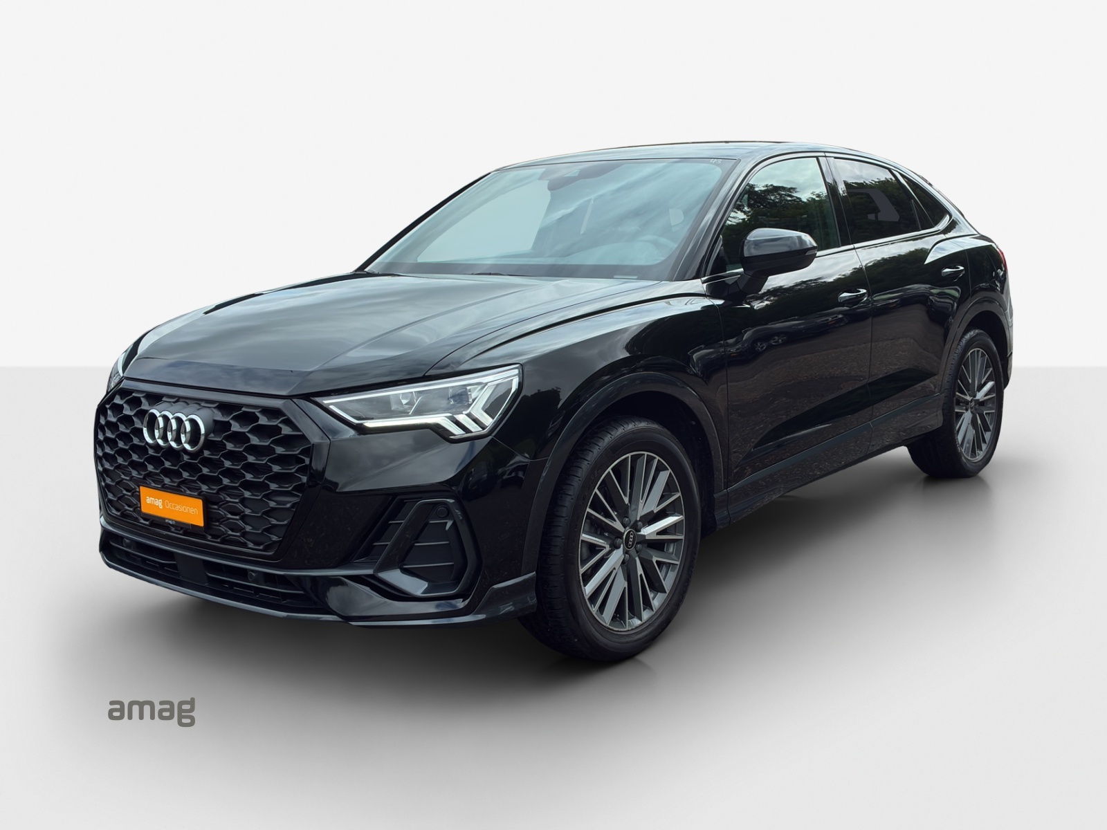 AUDI Q3 Sportback 35 TFSI Attraction S-tronic-image-0
