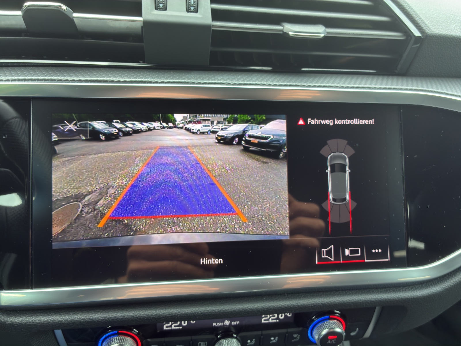 AUDI Q3 Sportback 35 TFSI Attraction S-tronic-image-13