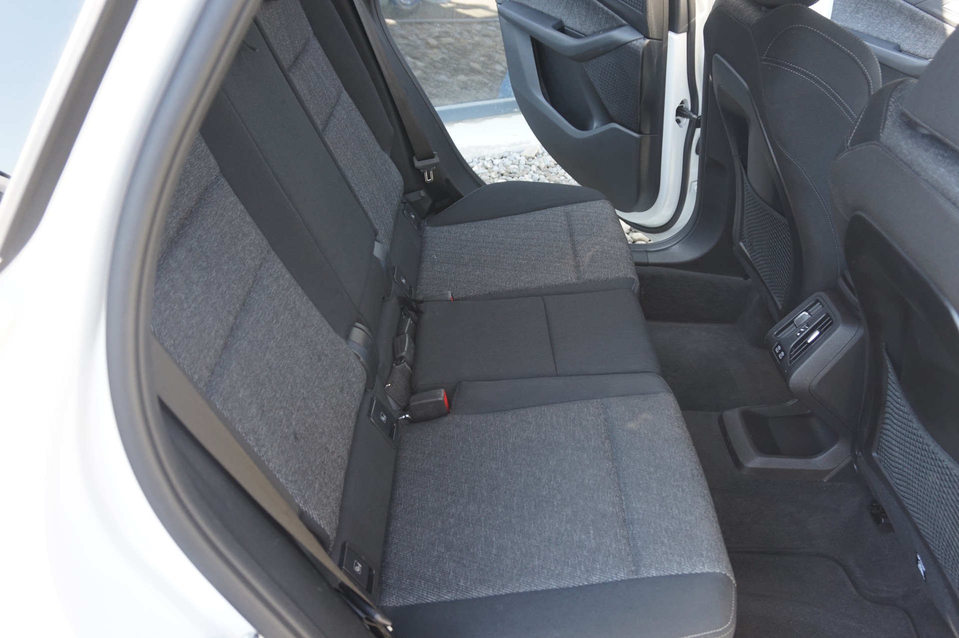 BMW 223d Active Tourer xDrive DKG-image-10