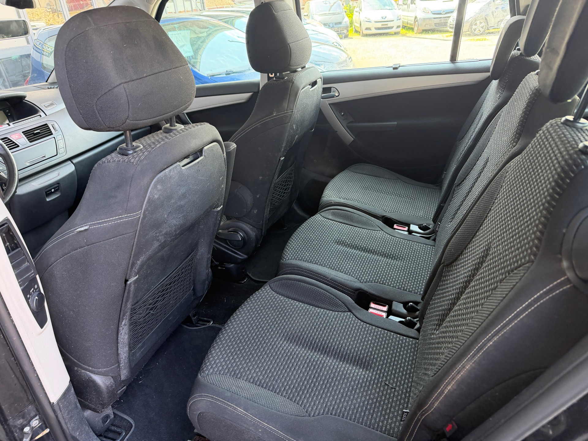 CITROEN Grand C4 Picasso 1.6i 16V Turbo Exclusive BMP6-image-8
