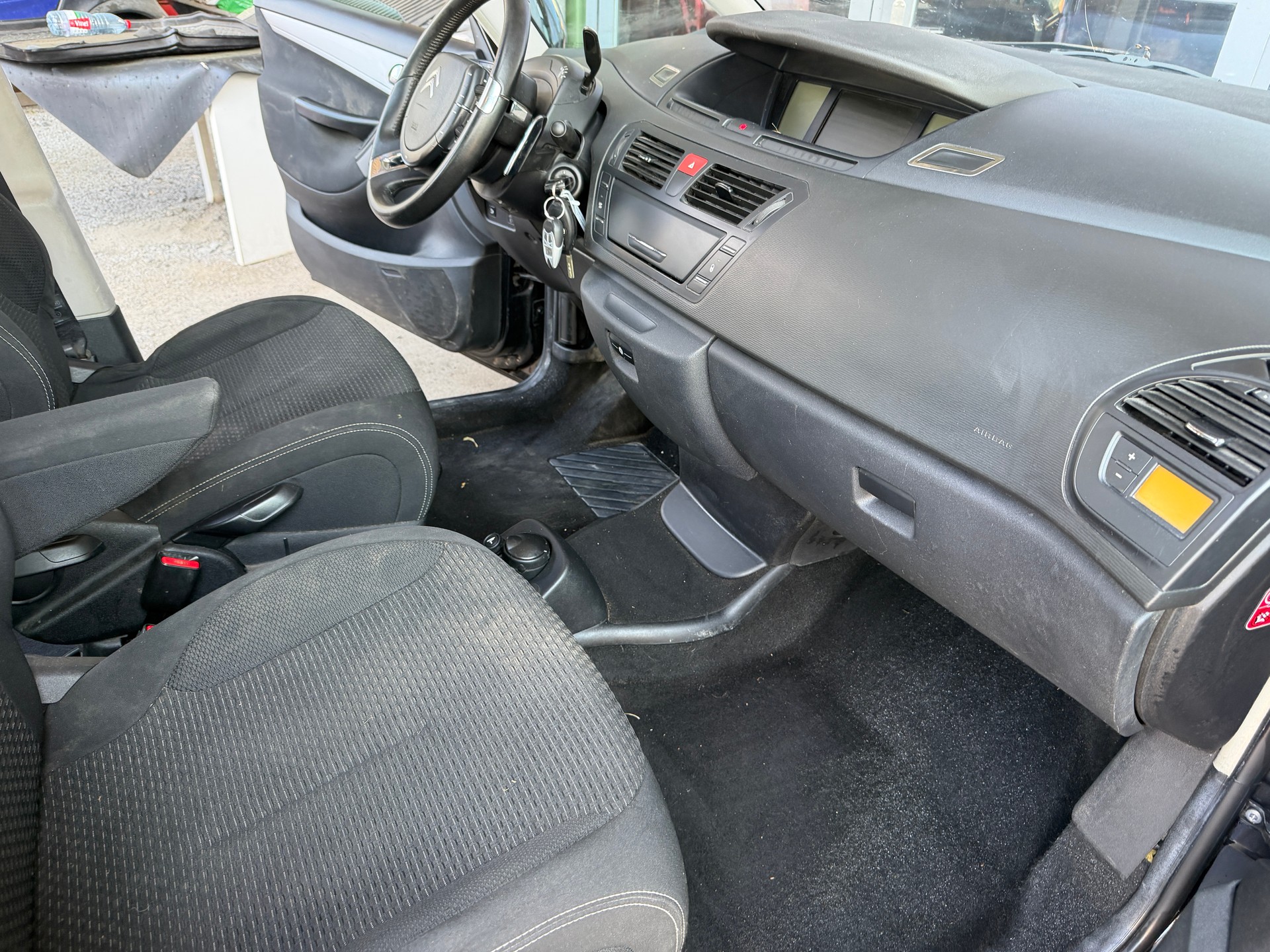 CITROEN Grand C4 Picasso 1.6i 16V Turbo Exclusive BMP6-image-6