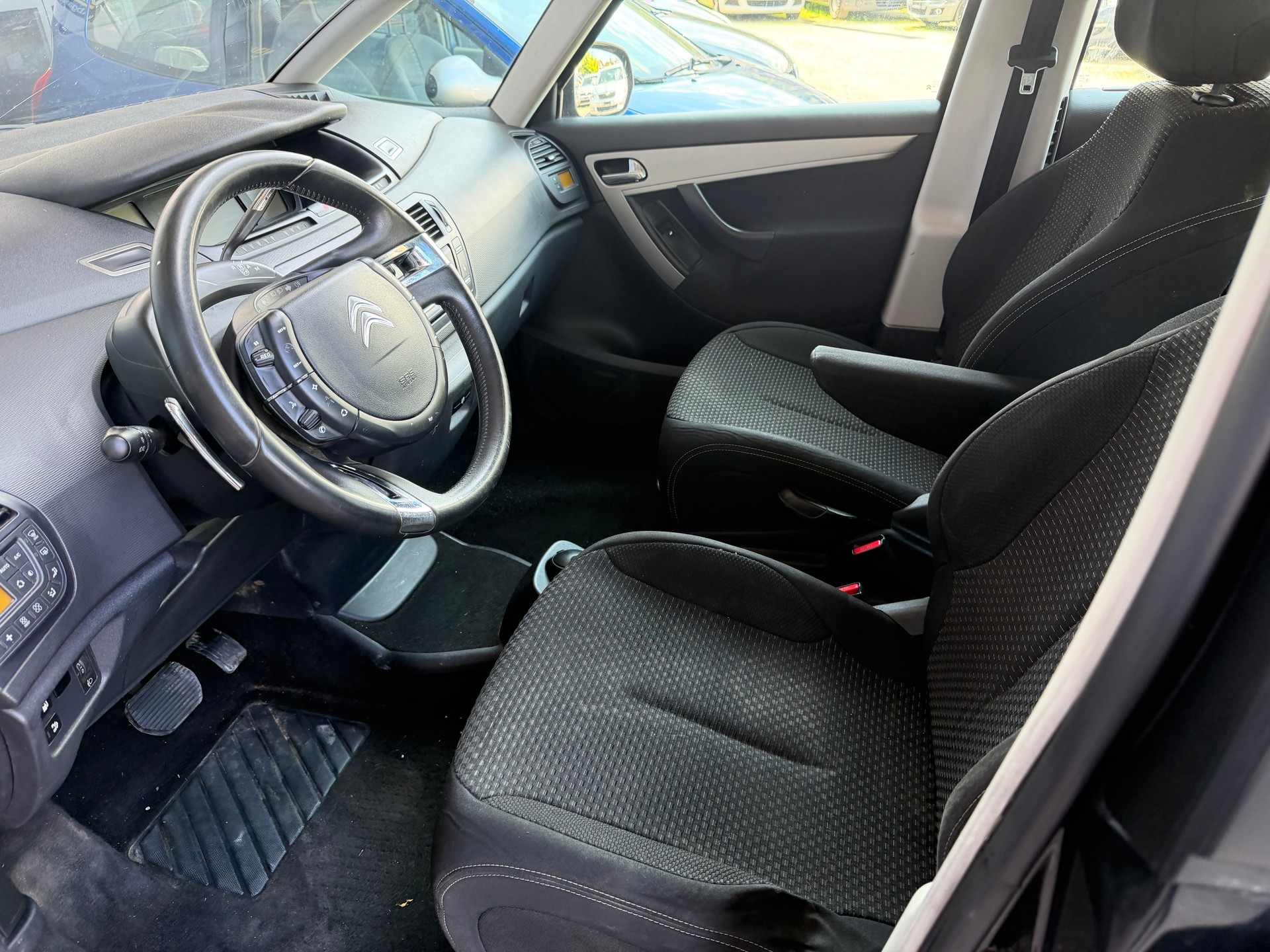 CITROEN Grand C4 Picasso 1.6i 16V Turbo Exclusive BMP6-image-5