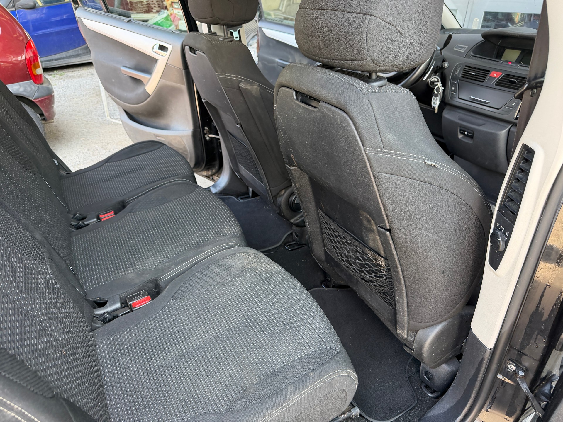 CITROEN Grand C4 Picasso 1.6i 16V Turbo Exclusive BMP6-image-9