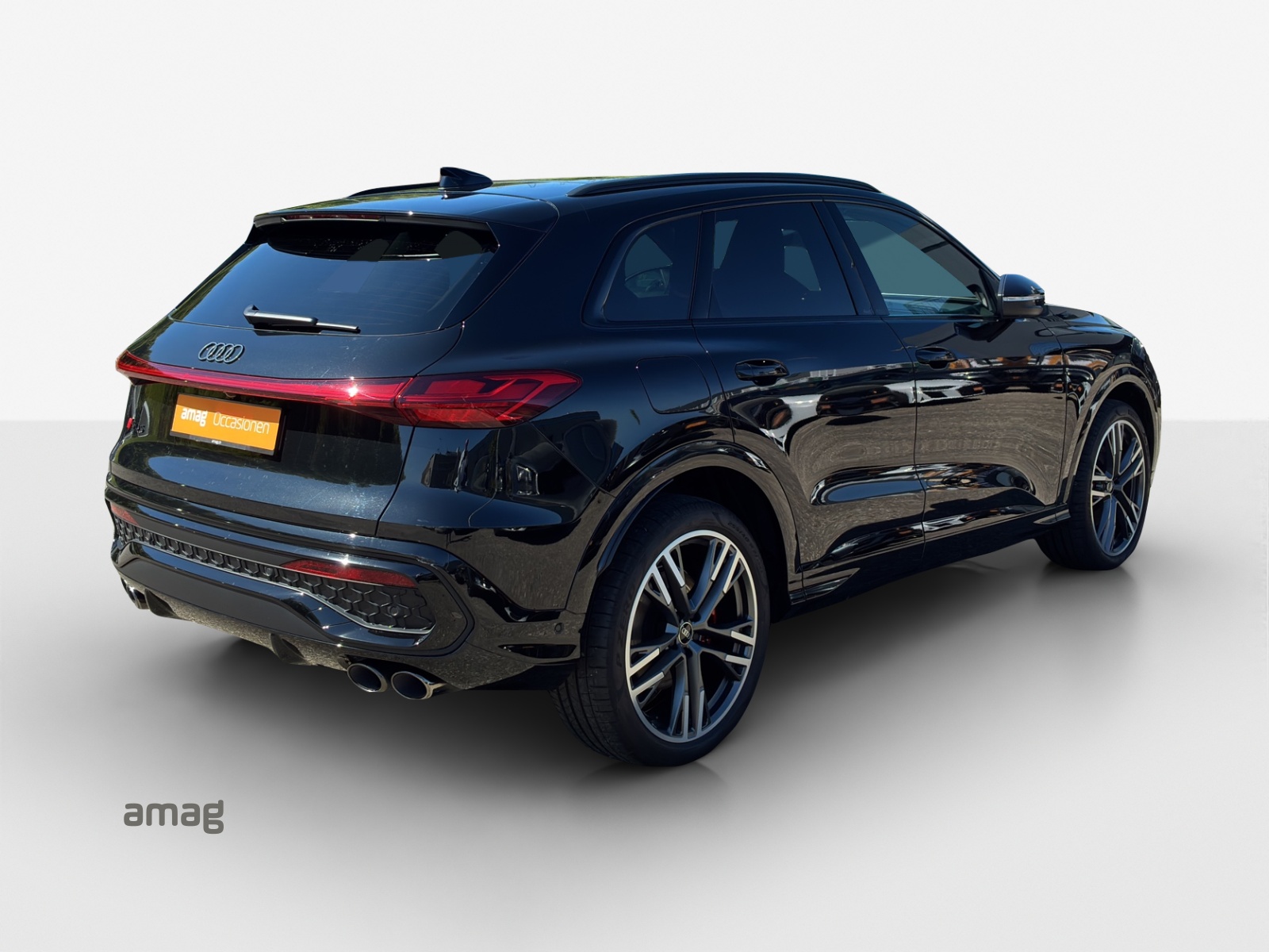 AUDI SQ5 TFSI quattro S-tronic-image-4