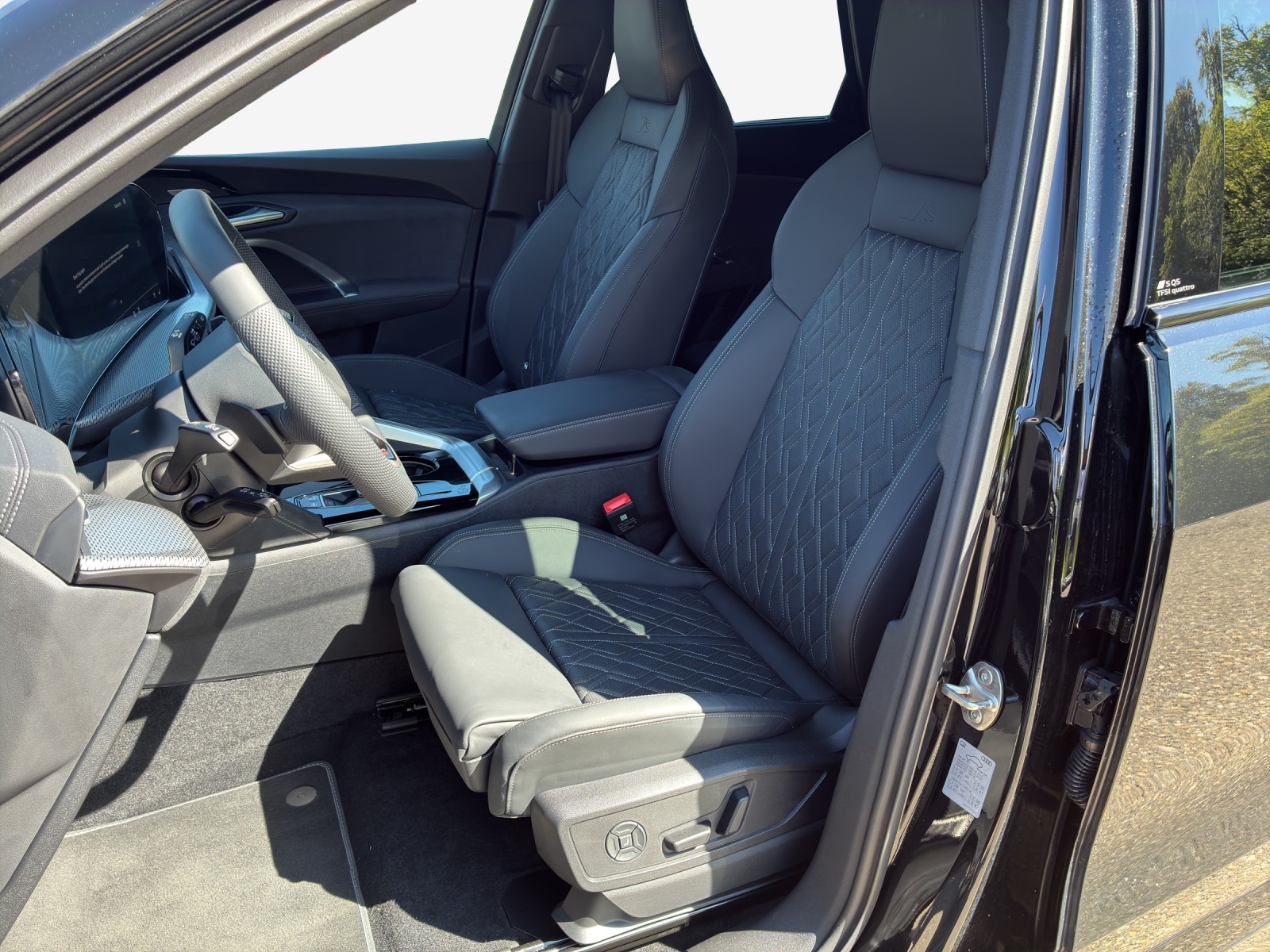 AUDI SQ5 TFSI quattro S-tronic-image-7