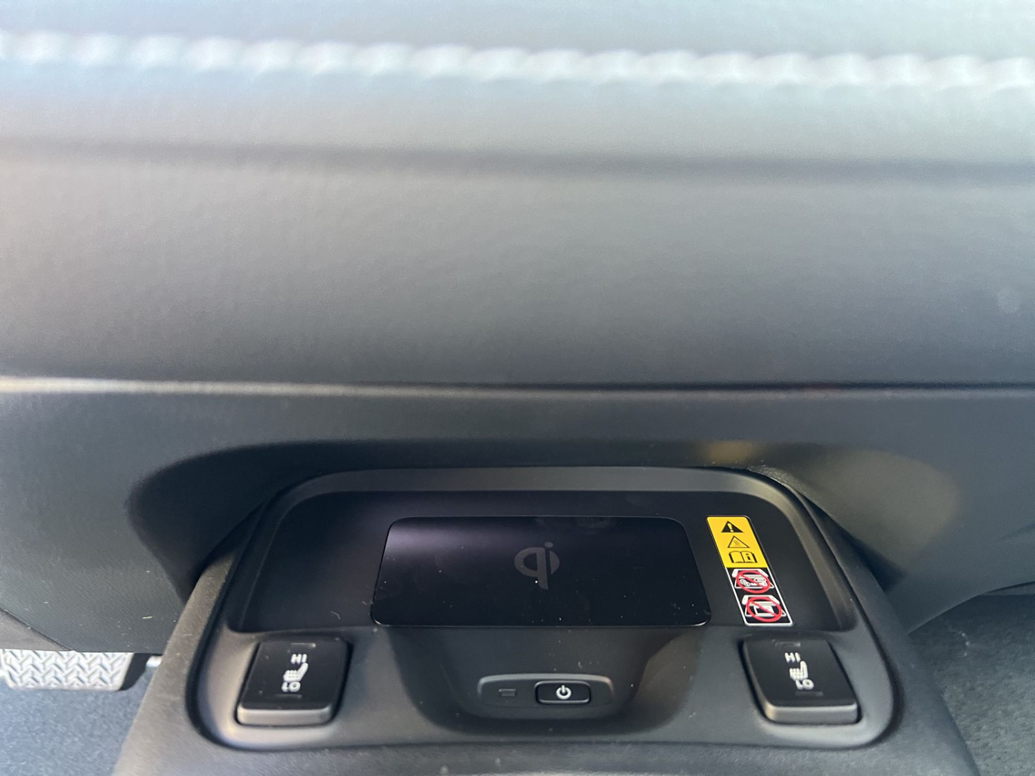 TOYOTA Corolla Touring Sports 2.0 HSD Swiss Edition-image-14