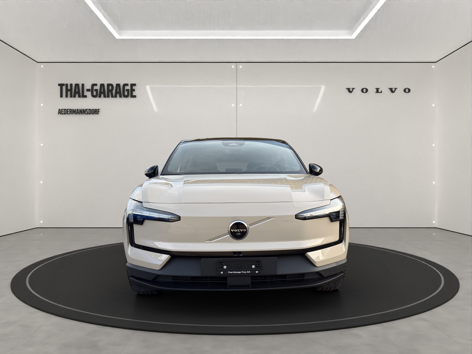 VOLVO EX30 E60 Twin Ultra Performance AWD-showroom-element-1