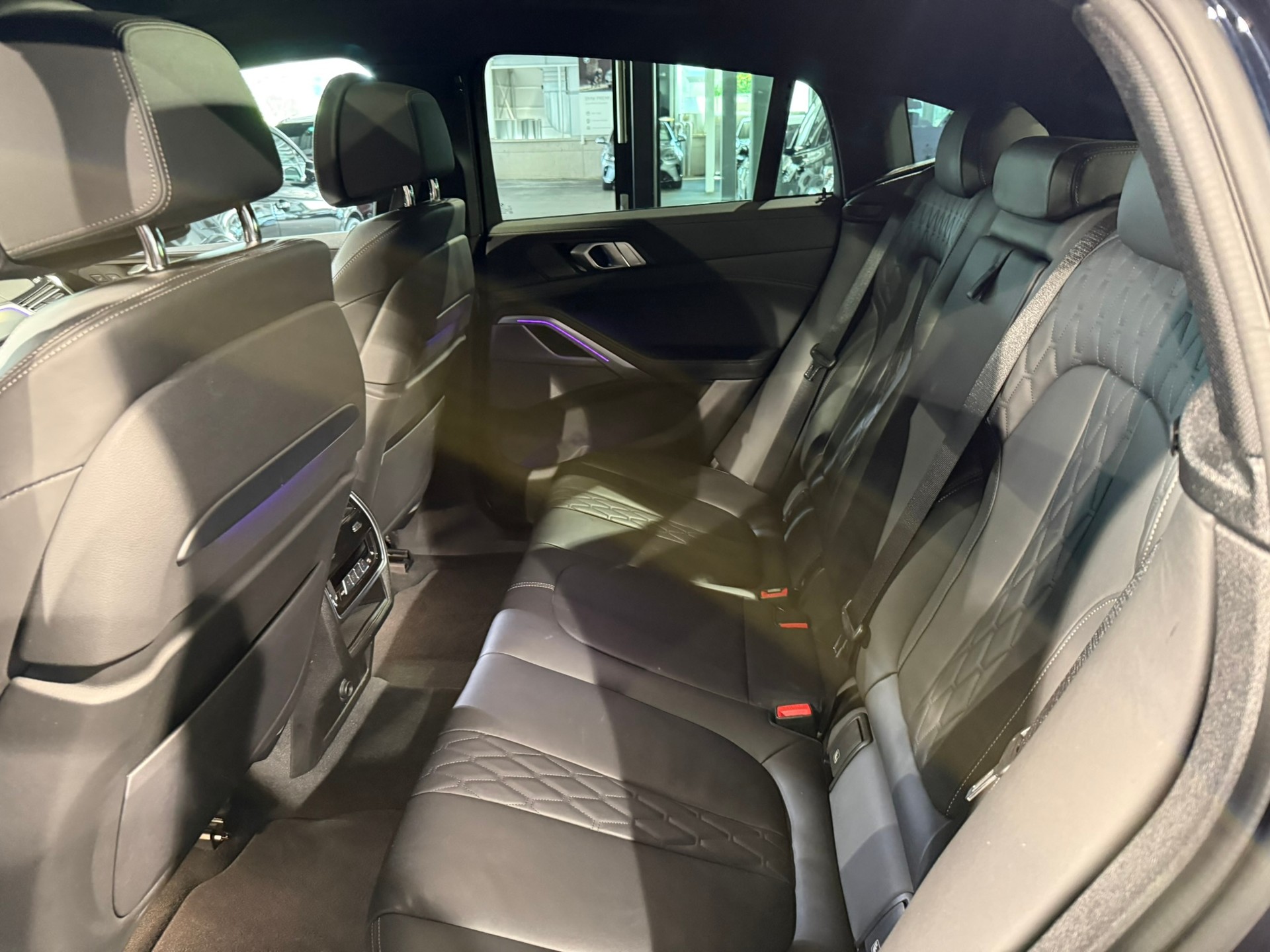 BMW X6 xDrive 48V 40d Steptronic M Sport-image-13