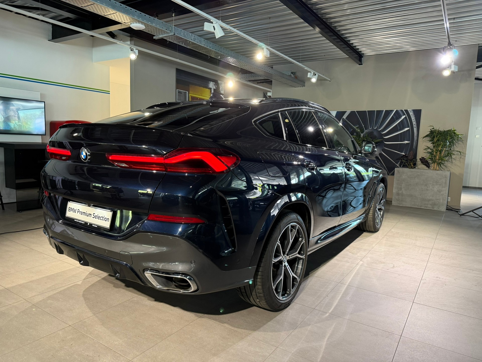 BMW X6 xDrive 48V 40d Steptronic M Sport-image-5