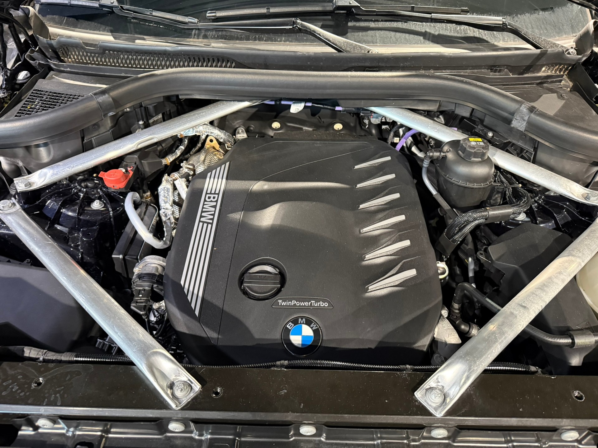 BMW X6 xDrive 48V 40d Steptronic M Sport-image-29
