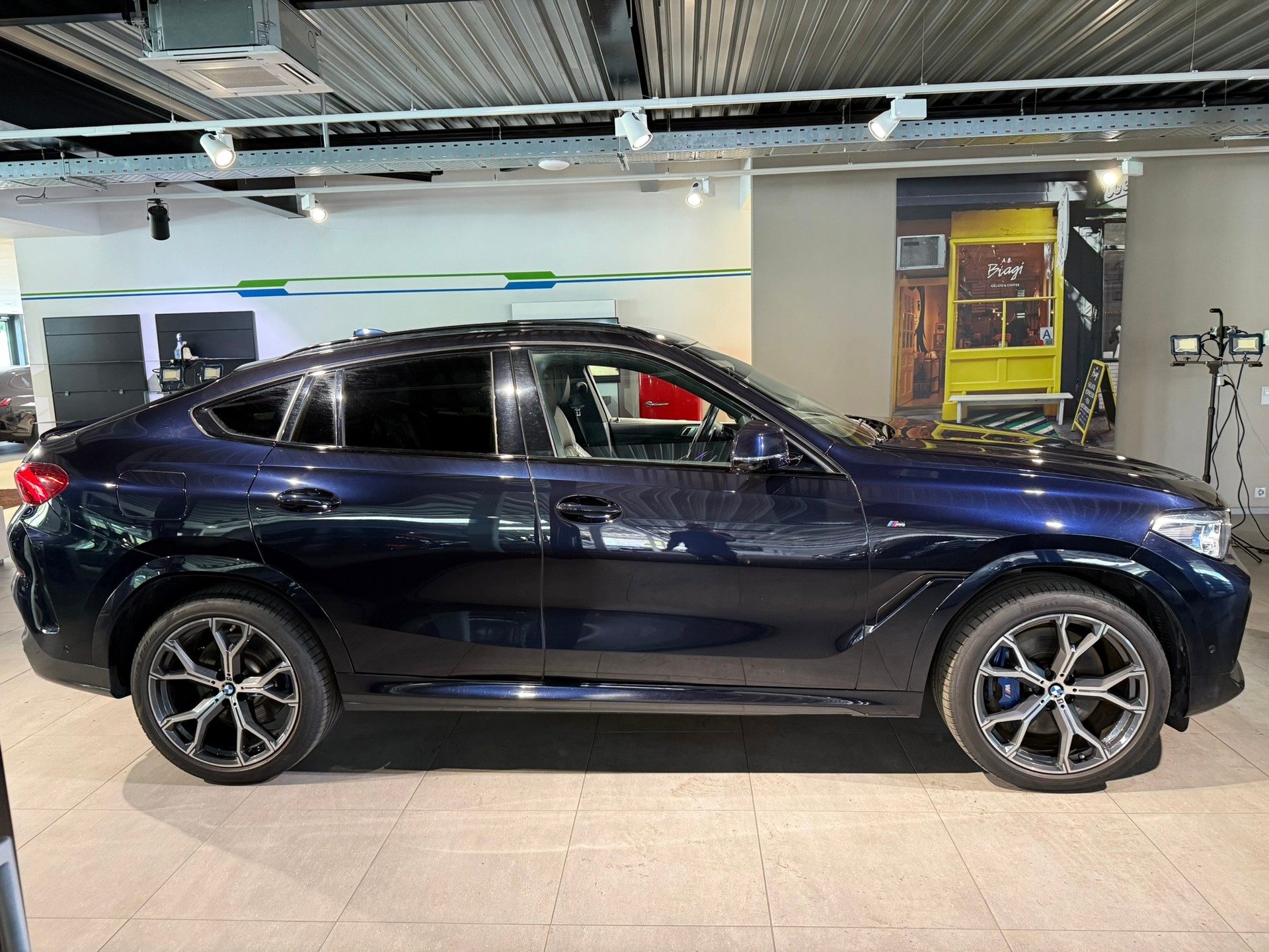 BMW X6 xDrive 48V 40d Steptronic M Sport-image-7