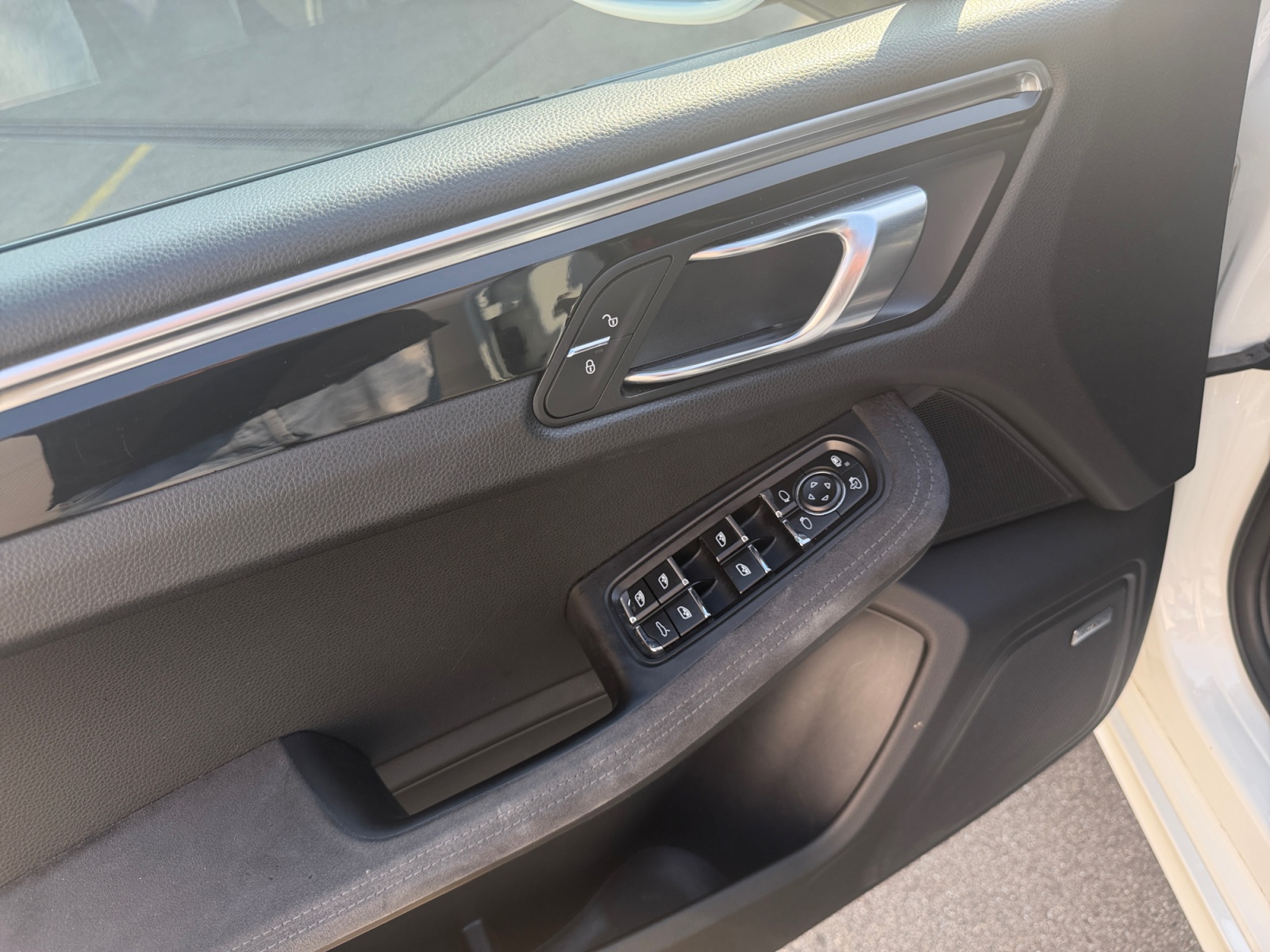 PORSCHE Macan GTS PDK-image-13