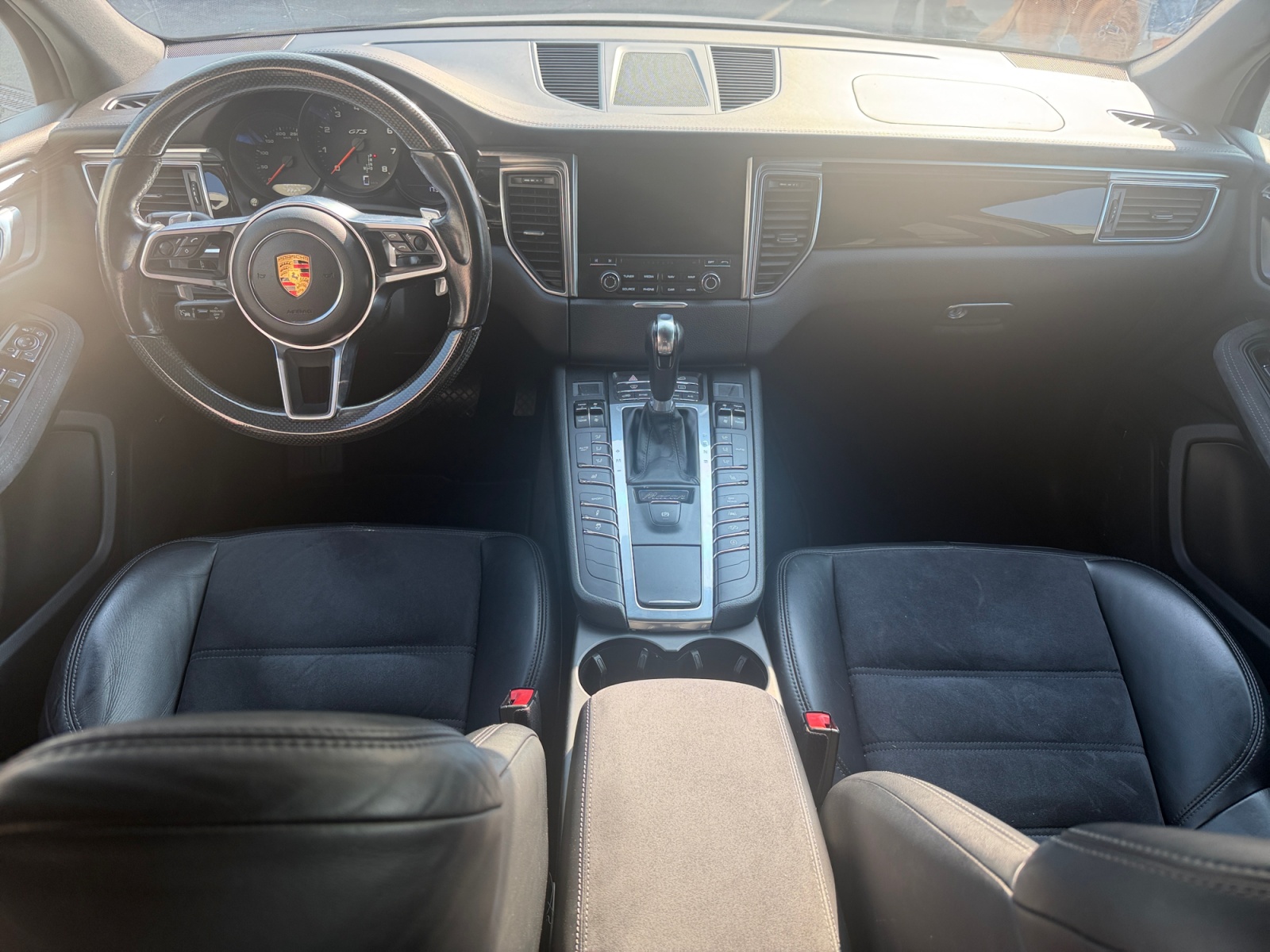 PORSCHE Macan GTS PDK-image-9