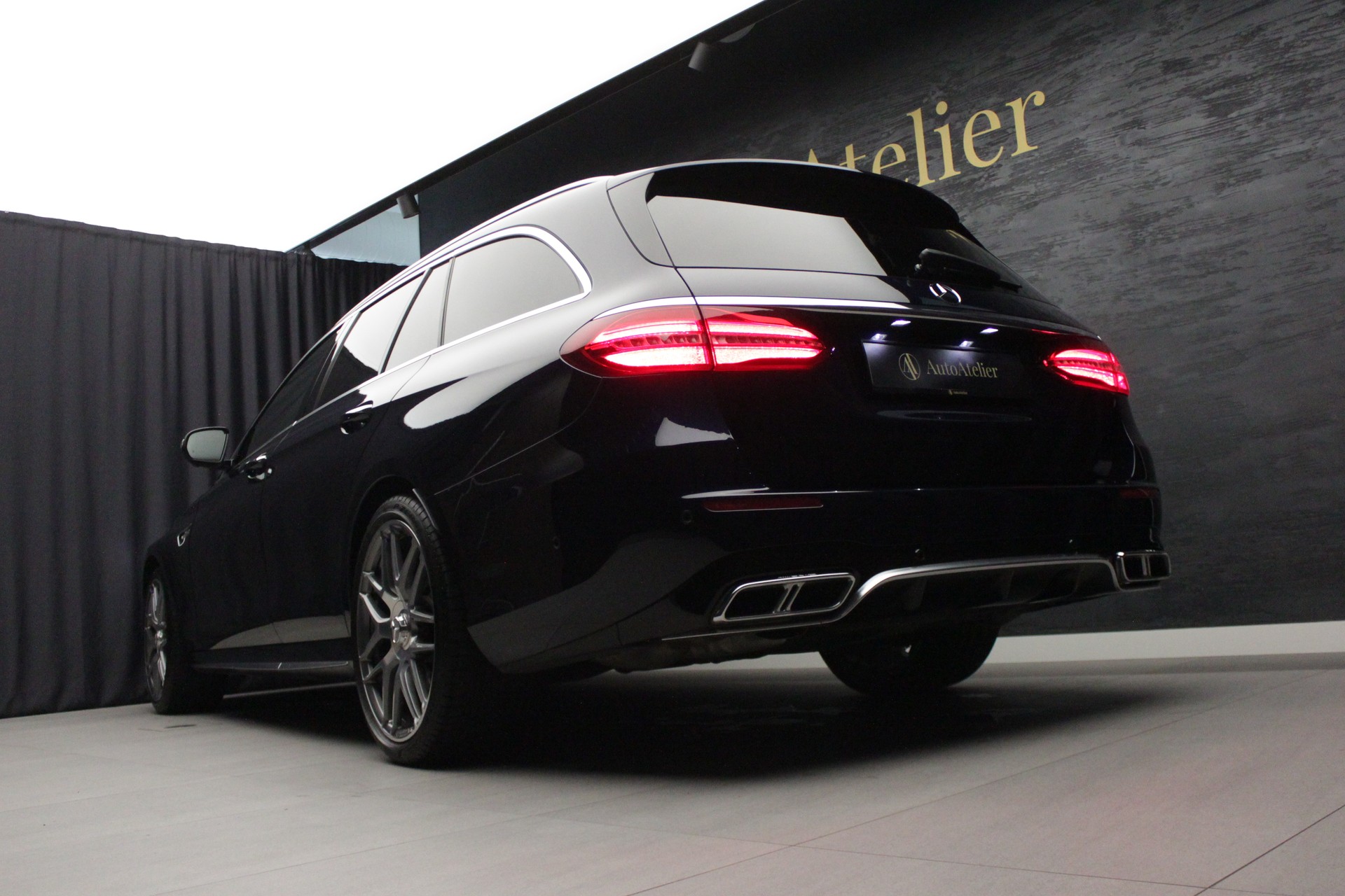 MERCEDES-BENZ E 63 AMG S 4 Matic 9G-Tronic-image-12