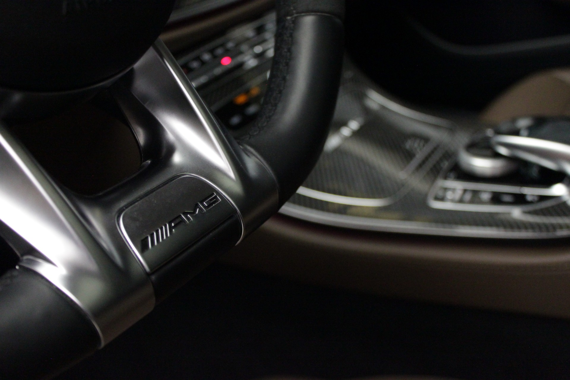 MERCEDES-BENZ E 63 AMG S 4 Matic 9G-Tronic-image-23