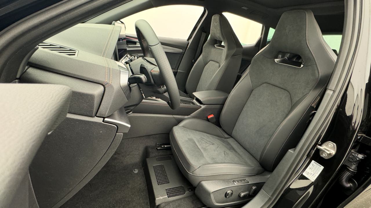 CUPRA Formentor 2.0TSI VZ Black Edtion-image-4