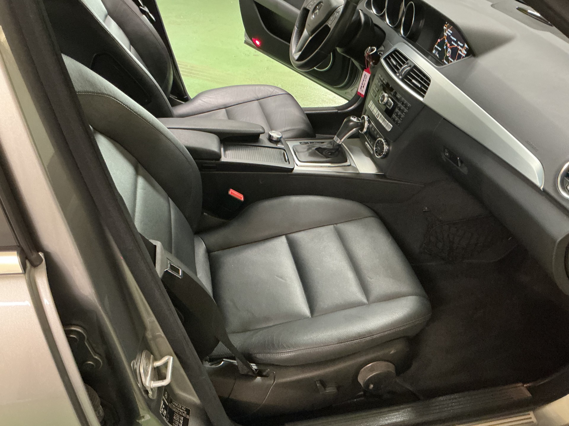 MERCEDES-BENZ C 300 CDI Avantgarde 4Matic 7G-Tronic-image-9