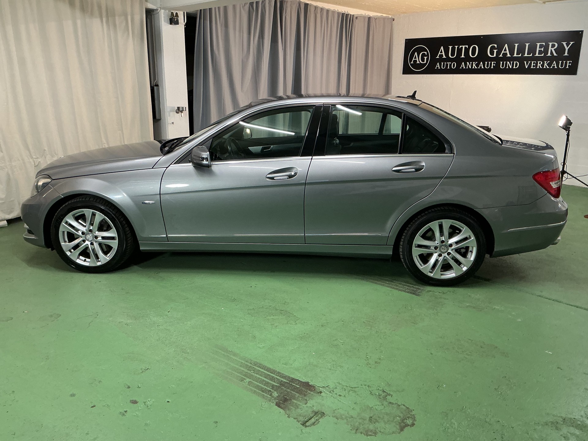 MERCEDES-BENZ C 300 CDI Avantgarde 4Matic 7G-Tronic-image-2