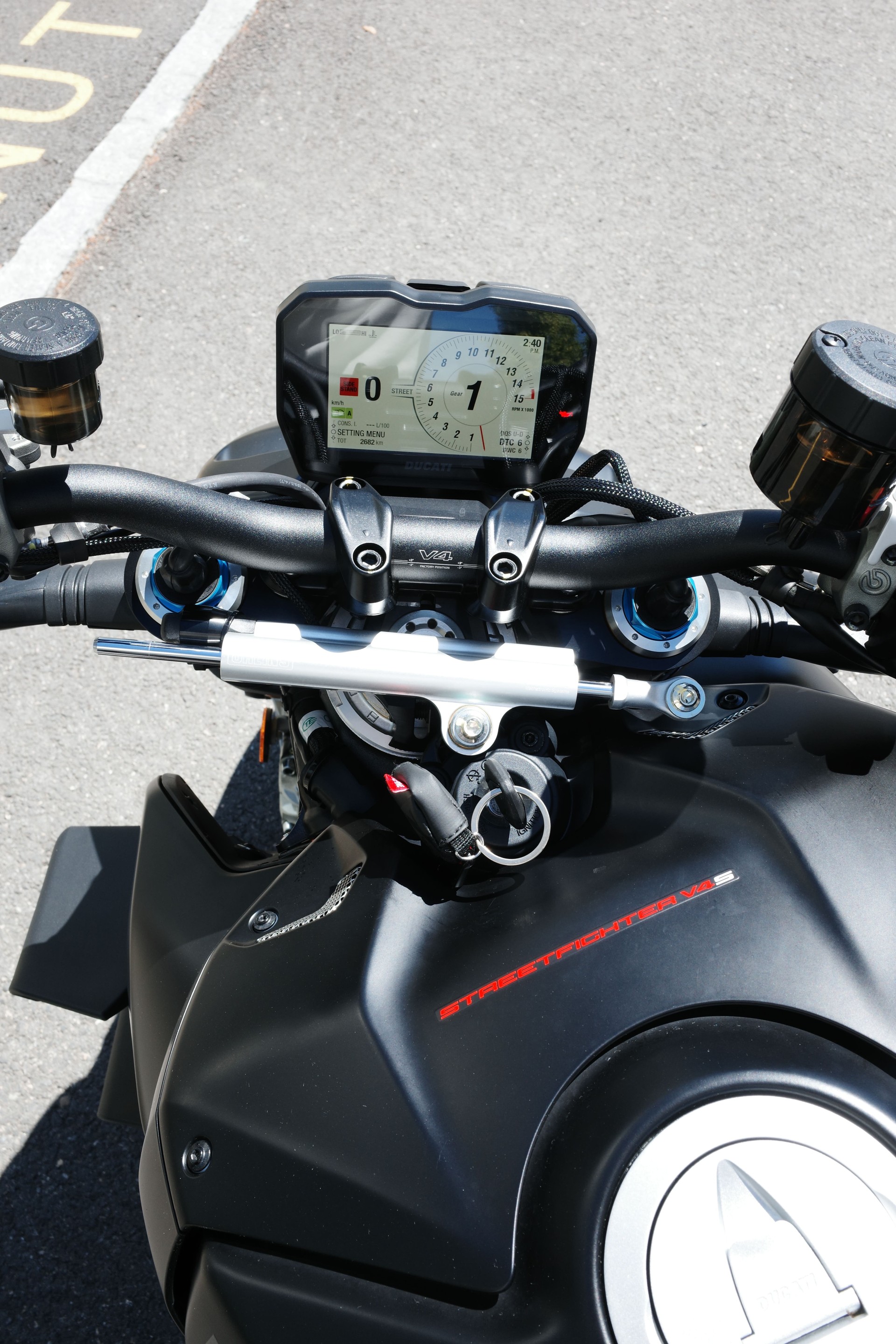 DUCATI Streetfighter V4 S-image-6