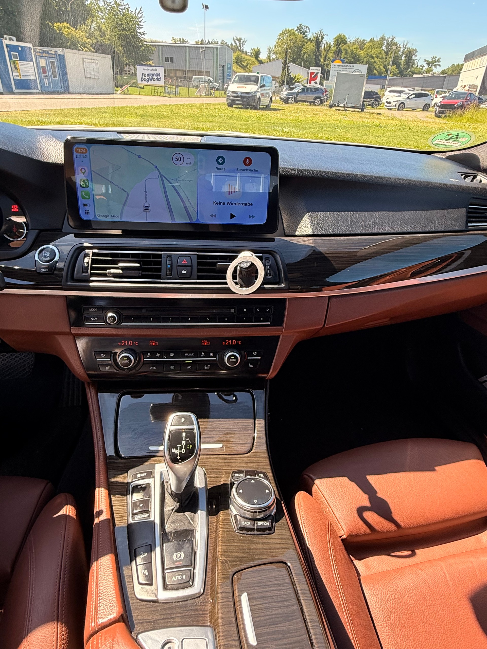 BMW 530d xDrive-image-8