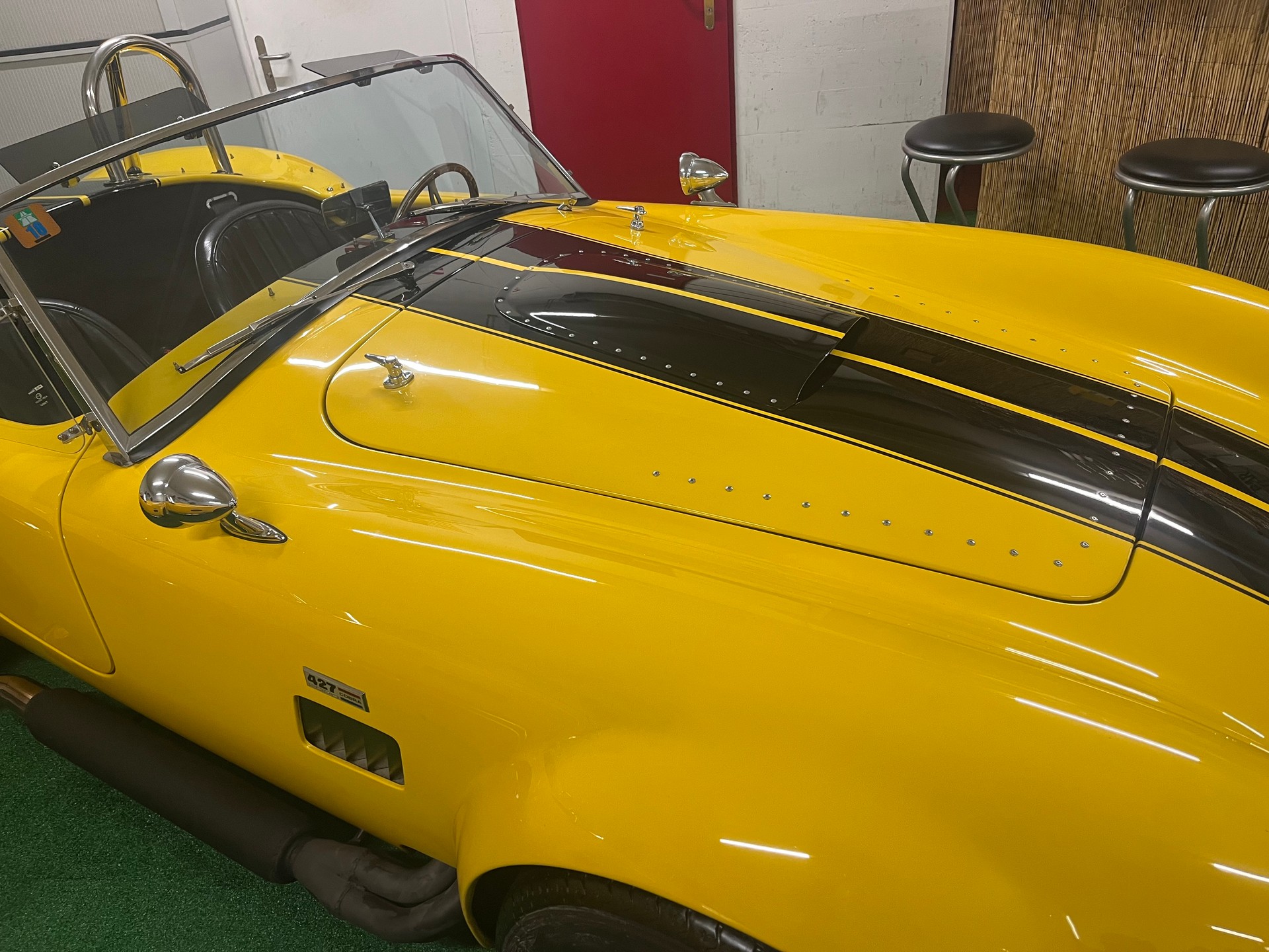 AC Cobra Shamrock-image-6
