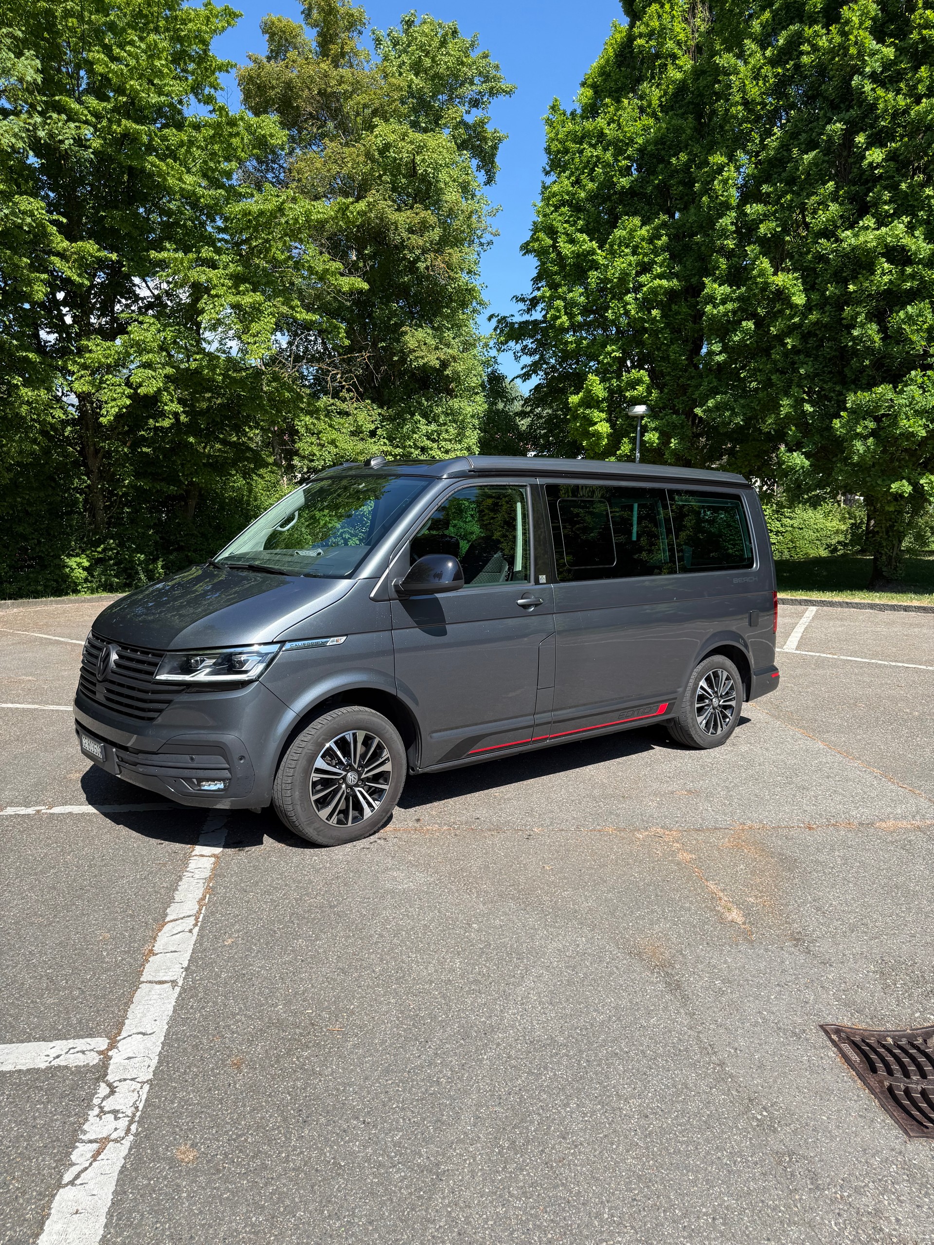 VW T6.1 California Beach DSG 4m-image-0