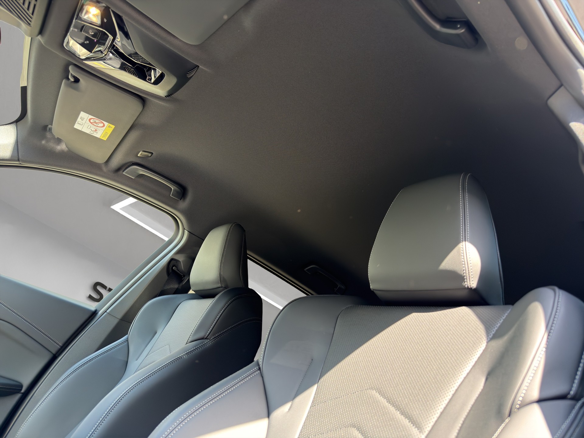 BMW X1 sDrive 20i 48V M Sport-image-11