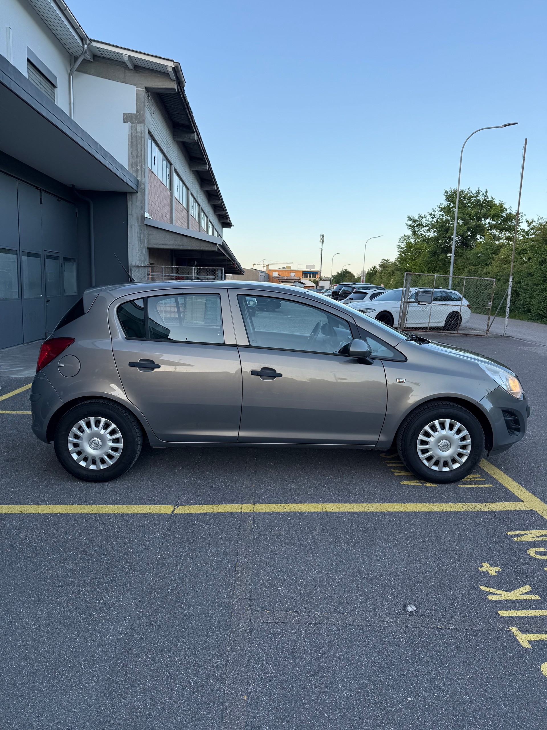 OPEL Corsa 1.2 TP Active Edition-image-5