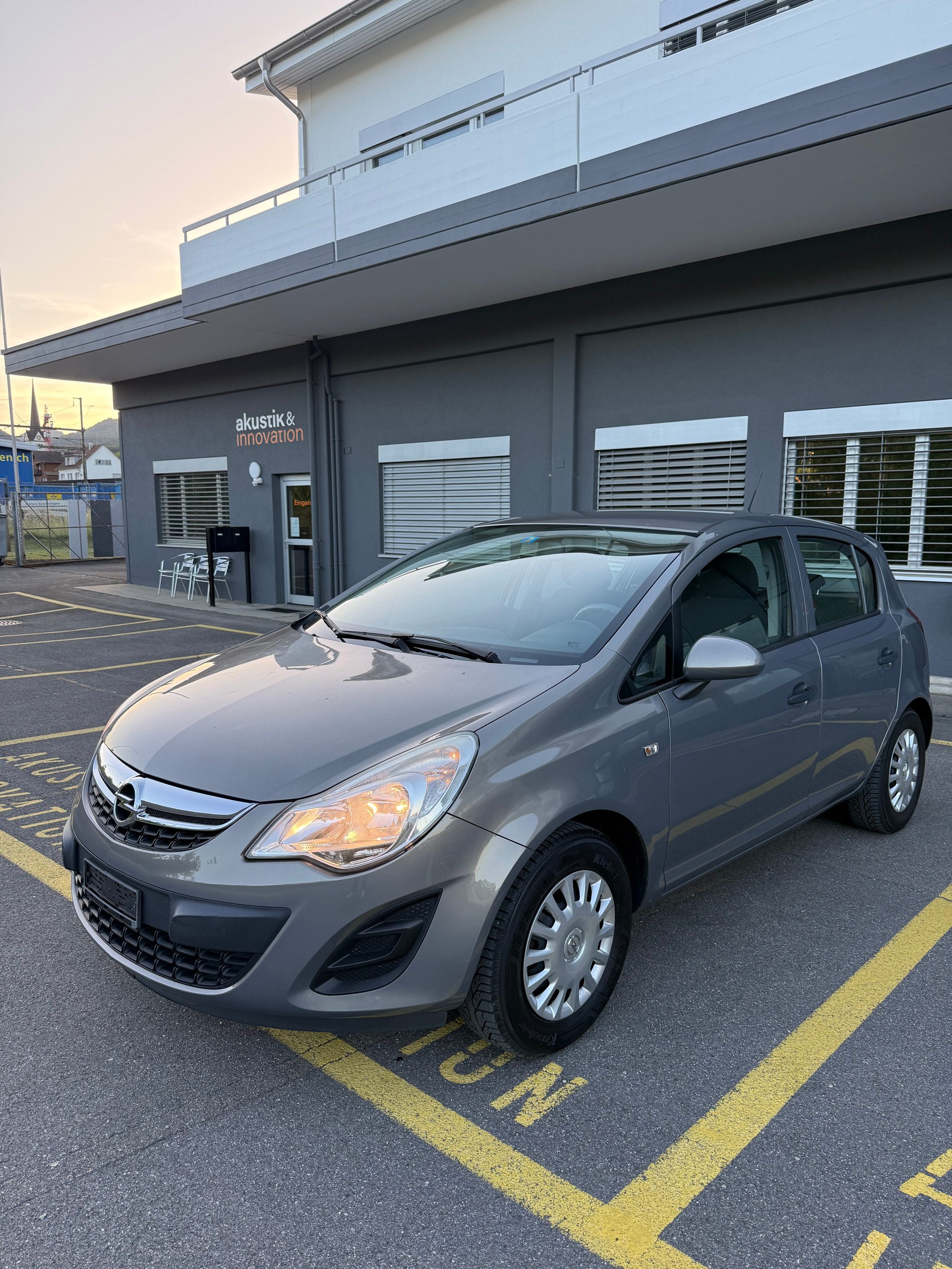 OPEL Corsa 1.2 TP Active Edition-image-2
