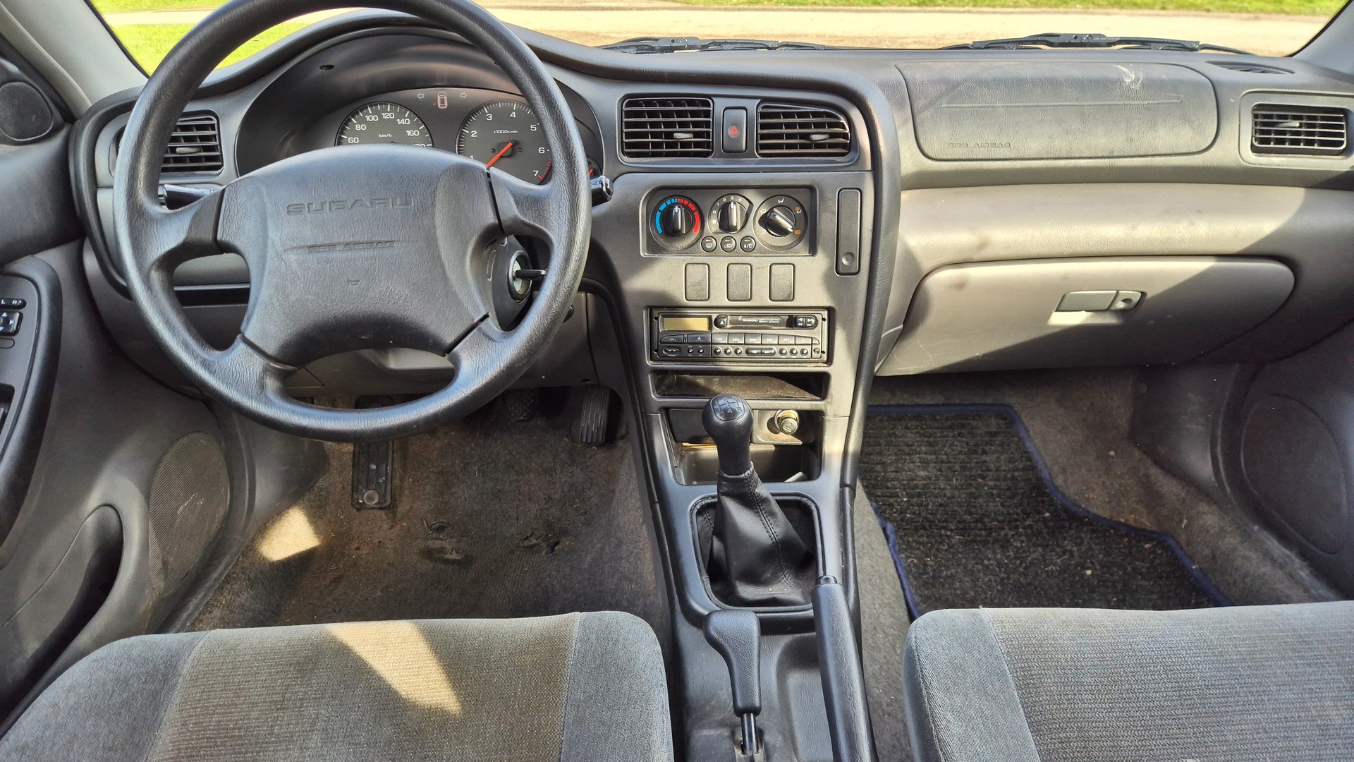 SUBARU Legacy 2.0 Swiss-image-5