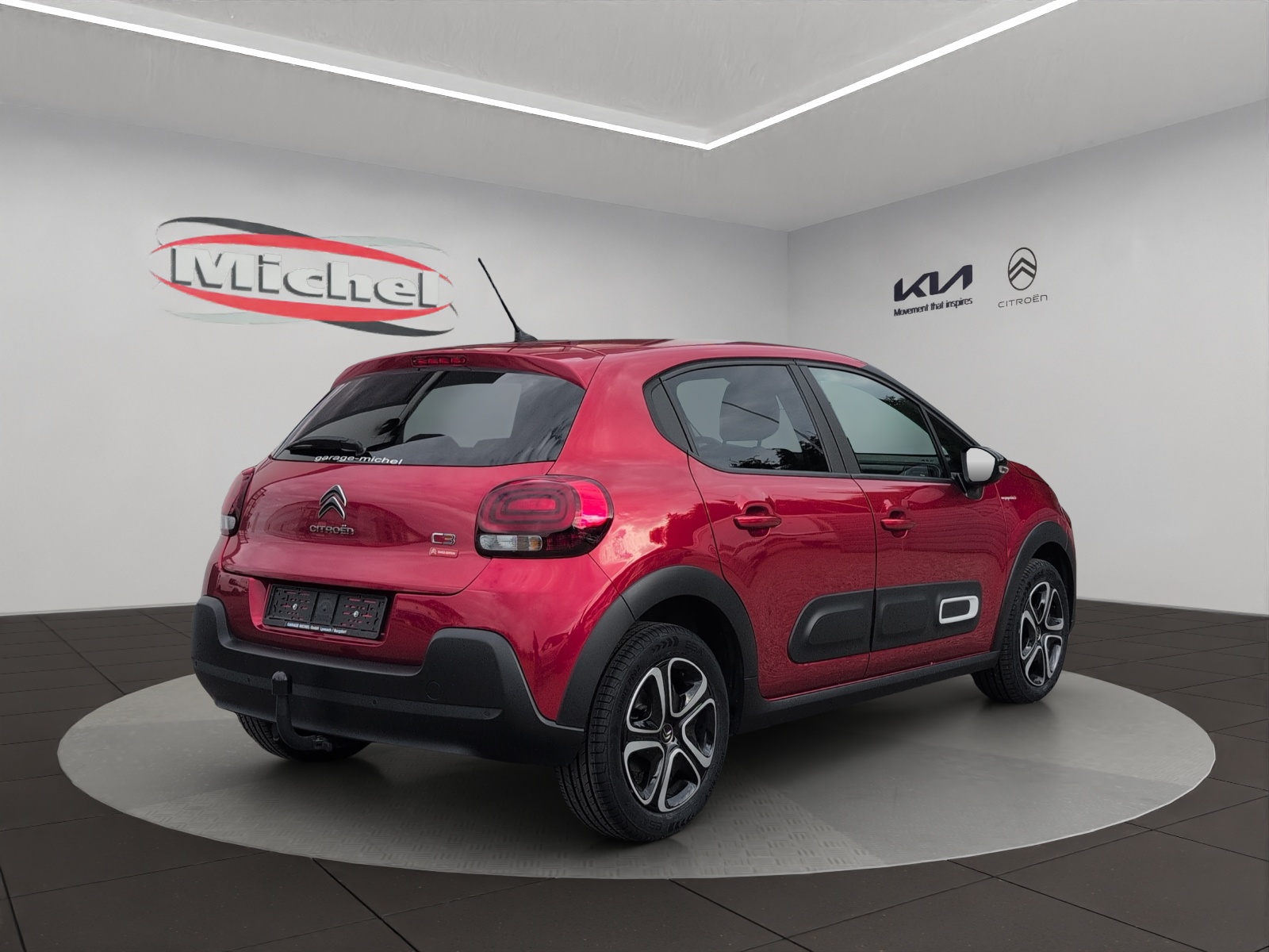 CITROEN C3 1.2i PureTech Swiss Edition EAT6 / Anhängerkupplung abnehmbar / Einparkhilfe hinten / Occasion Garantie Premium-image-4