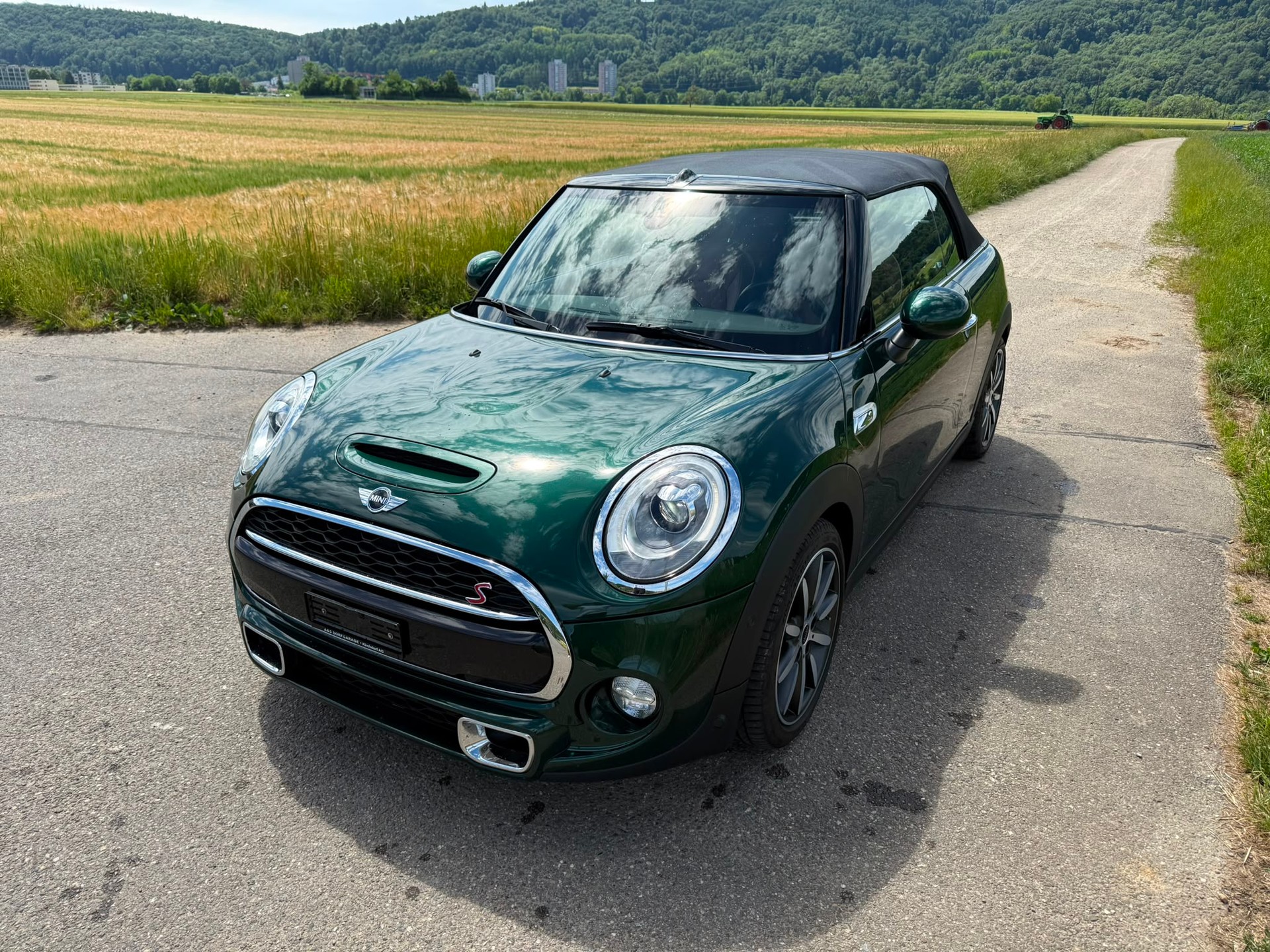 MINI Cooper S Cabriolet-image-0