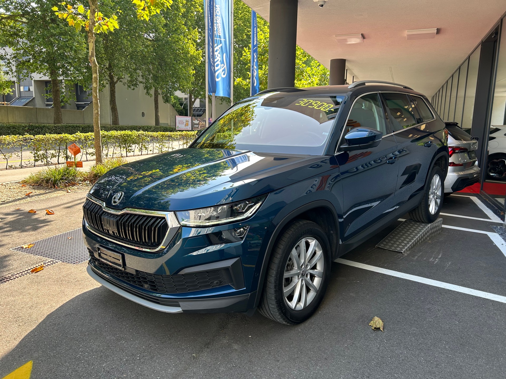 SKODA Kodiaq 2.0 TSI 4x4 Style-image-16