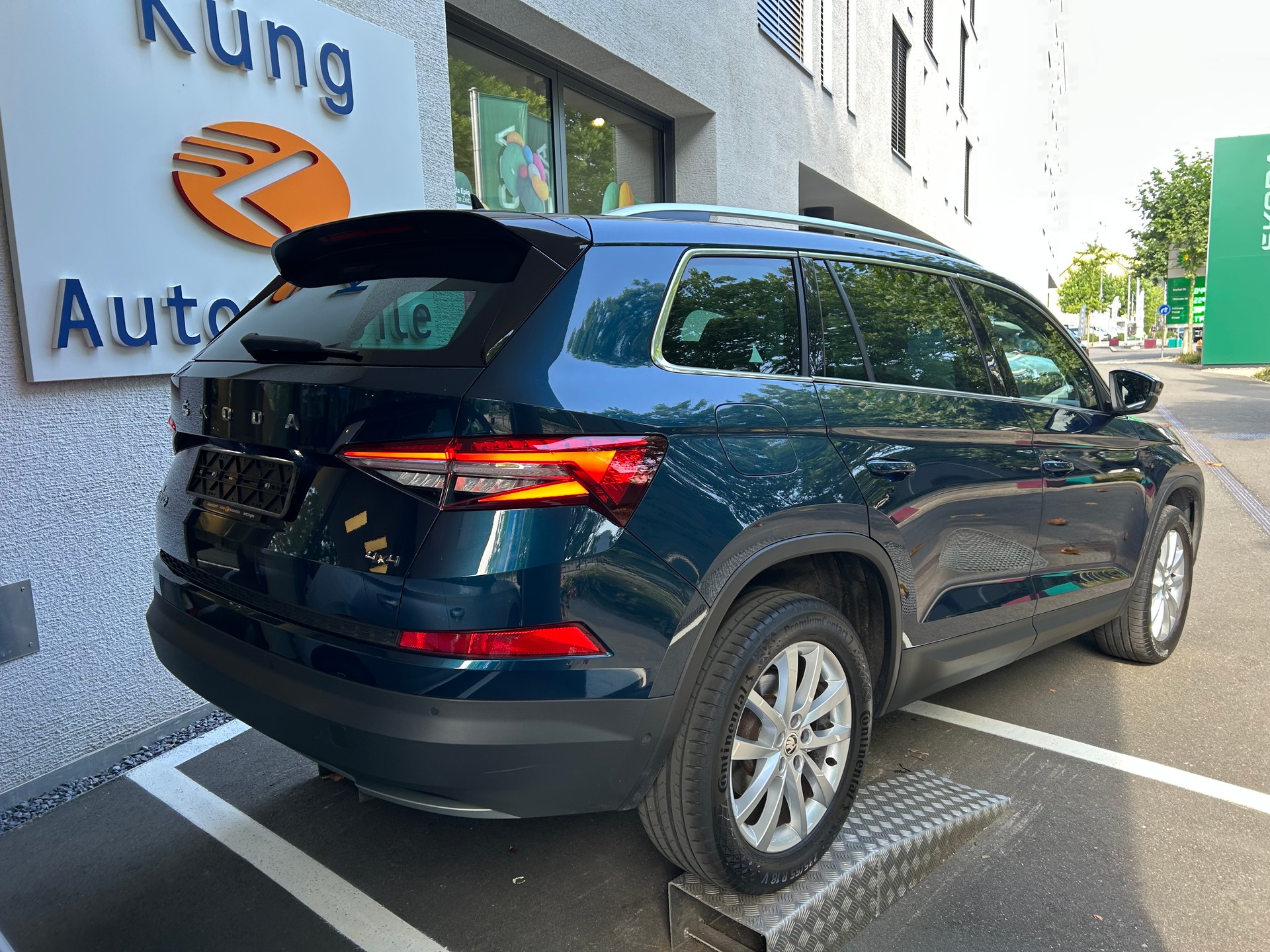 SKODA Kodiaq 2.0 TSI 4x4 Style-image-2