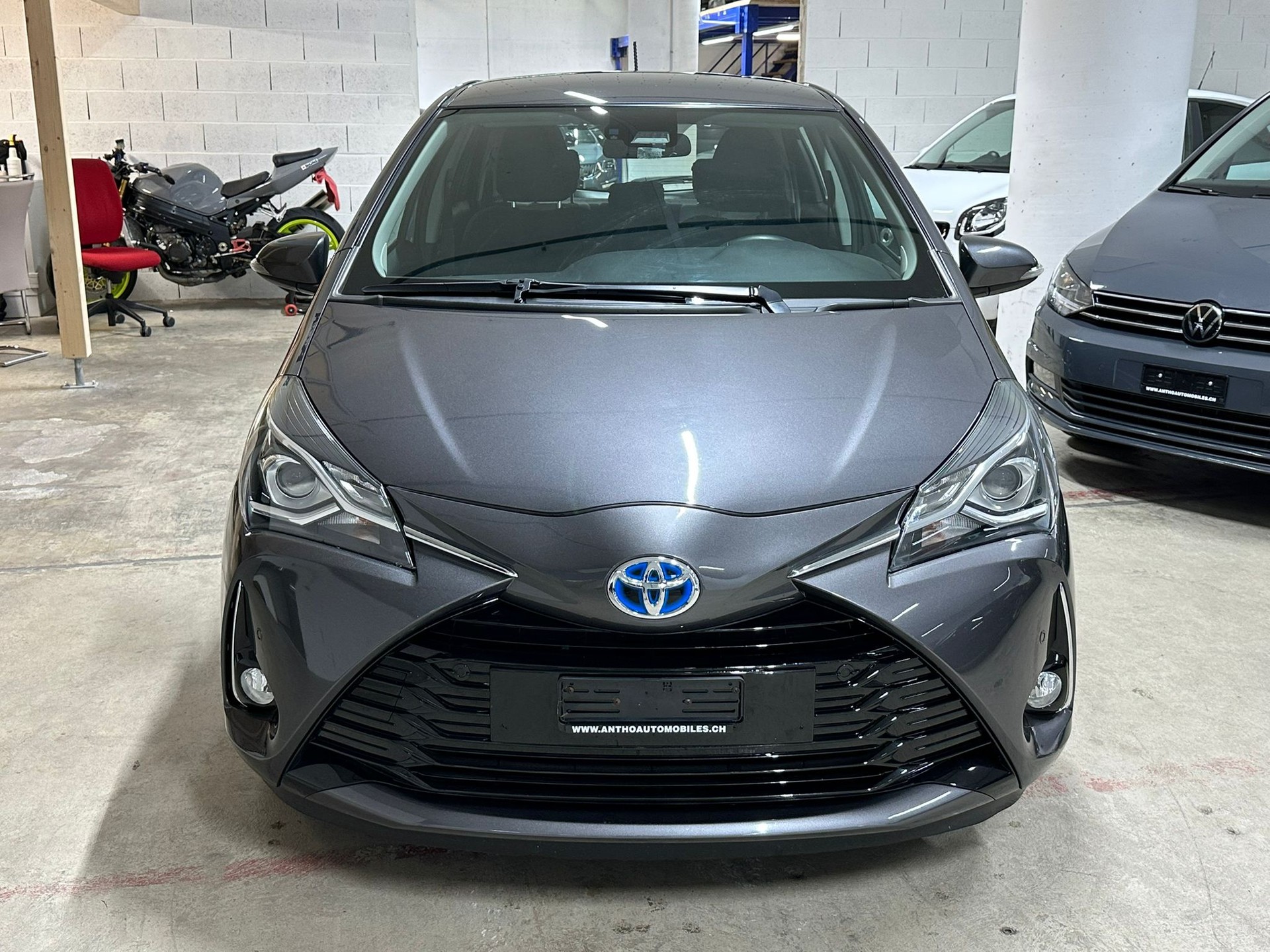 TOYOTA Yaris 1.5 VVT-i Hybrid Comfort e-CVT-image-1