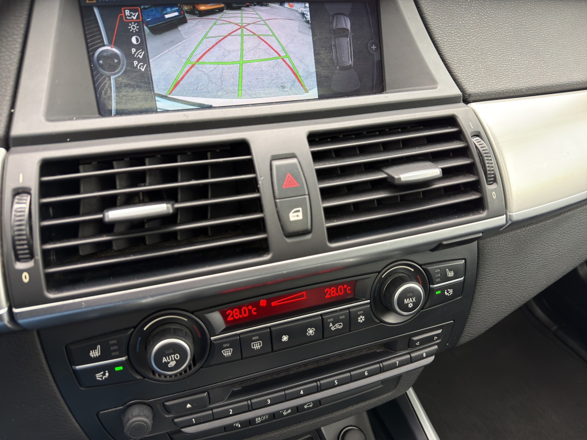 BMW X5 xDrive 35d (3.0sd) Steptronic M-Sport Paket ( Panoramdach )-image-13